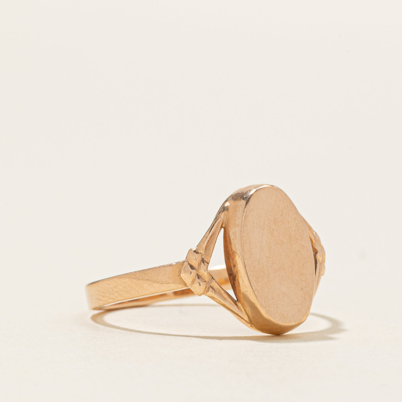 1997 Ukrainian 14k Yellow Gold Open Shank Signet Ring | SZ 7.25