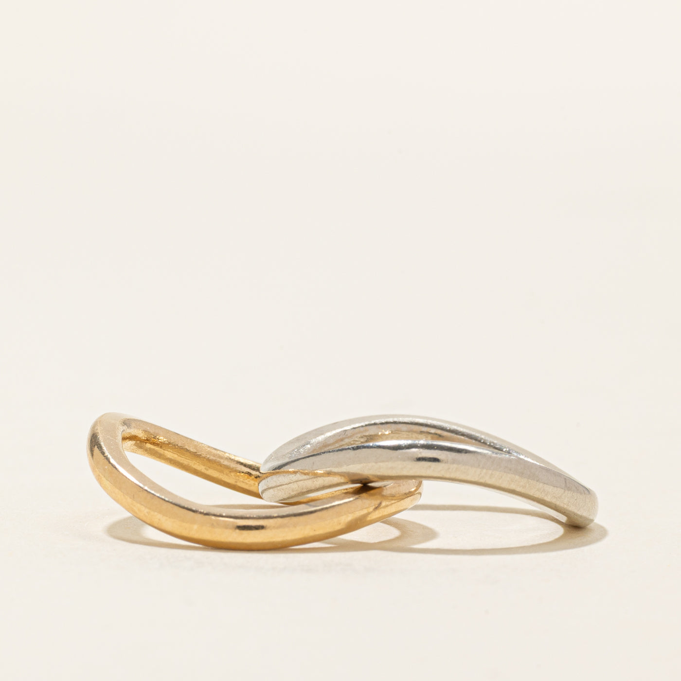 18k Two Tone Gold Curved Bands | SZ 6