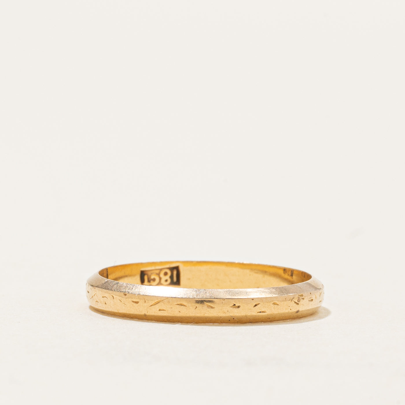 18k Yellow Gold Textured Band | 2.60mm | SZ 5.75