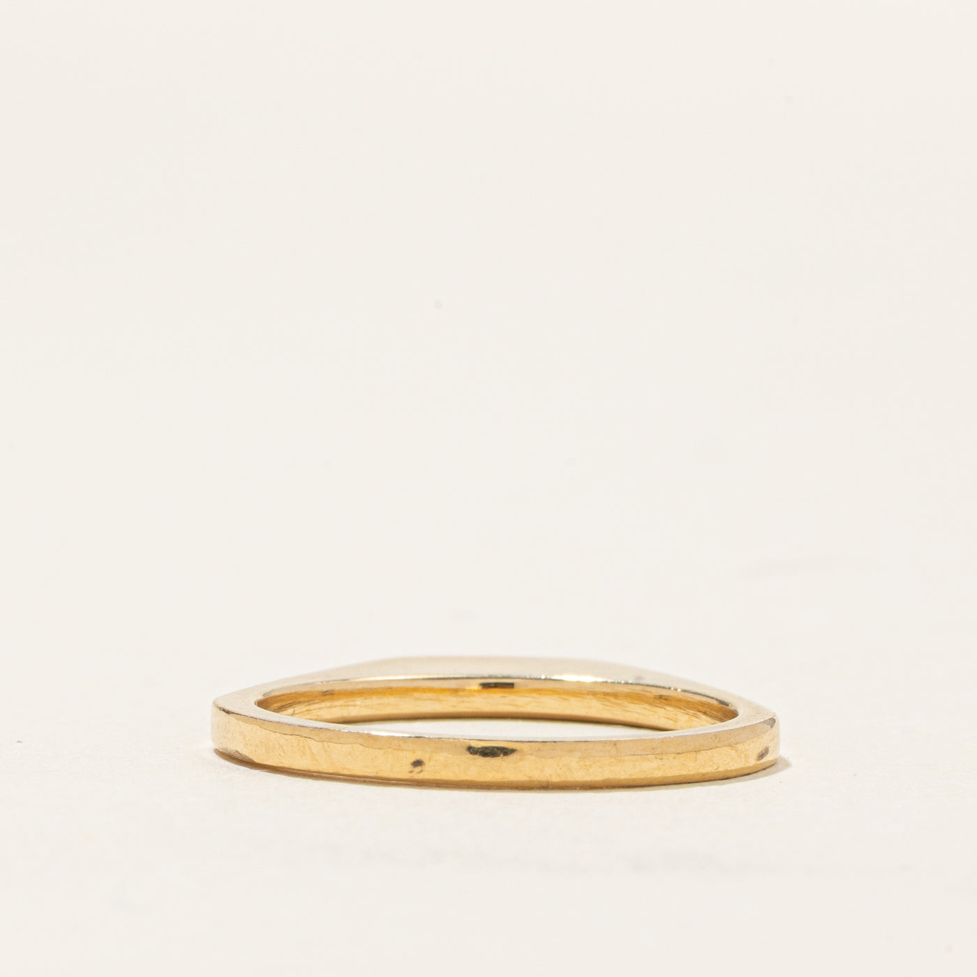 18k Yellow Gold High Angled Band | SZ 6