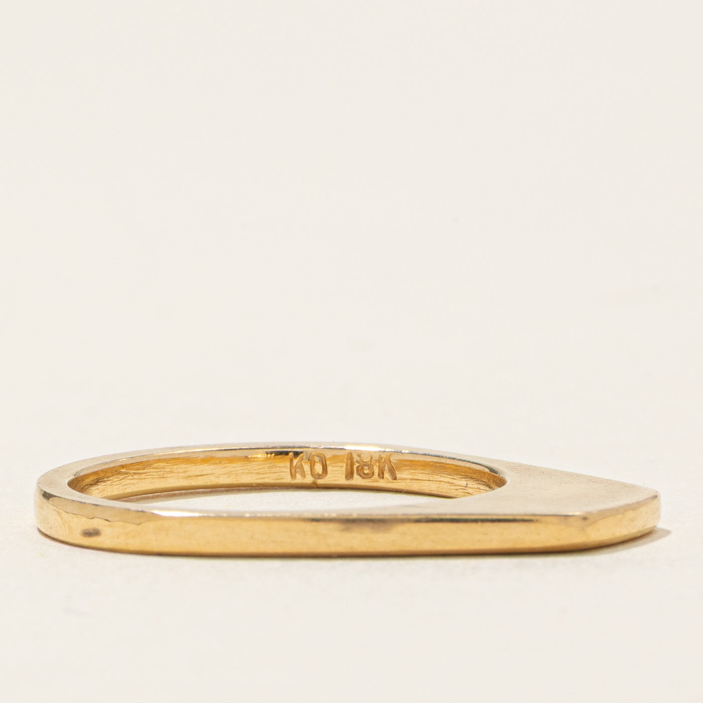 18k Yellow Gold High Angled Band | SZ 6
