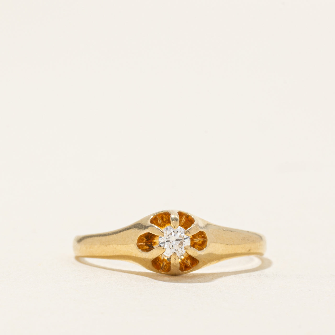 18k Belcher Set Diamond Ring | 0.10ct | SZ 6