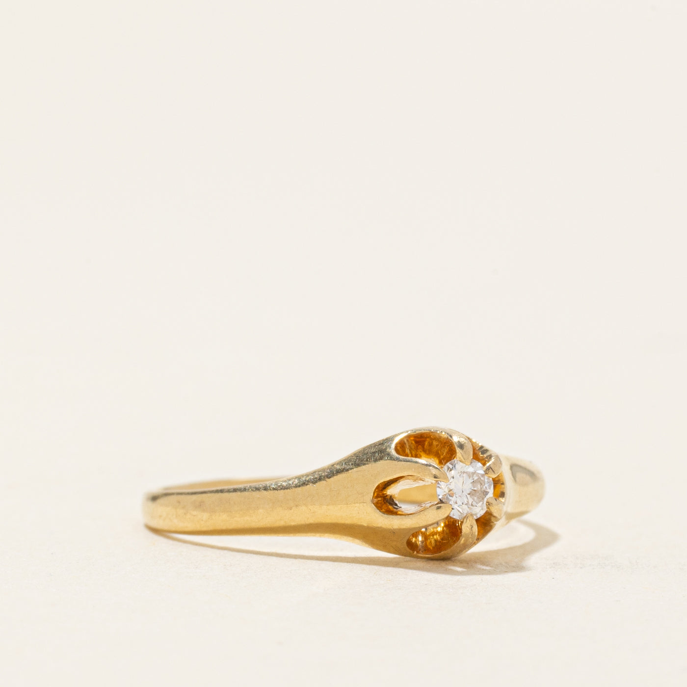 18k Belcher Set Diamond Ring | 0.10ct | SZ 6