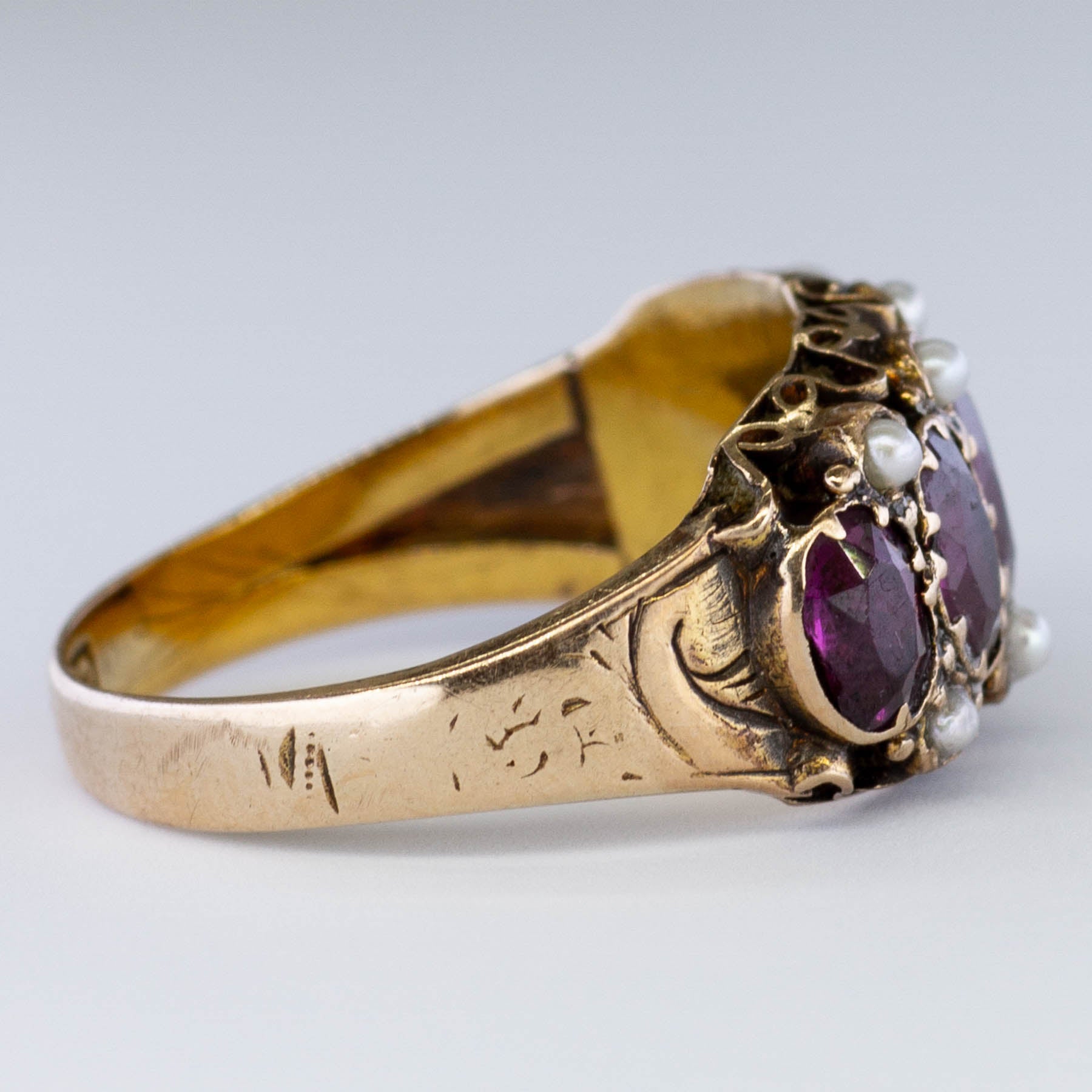Victorian Garnet & Pearl Ring | 1.20ctw | SZ 5.75 |