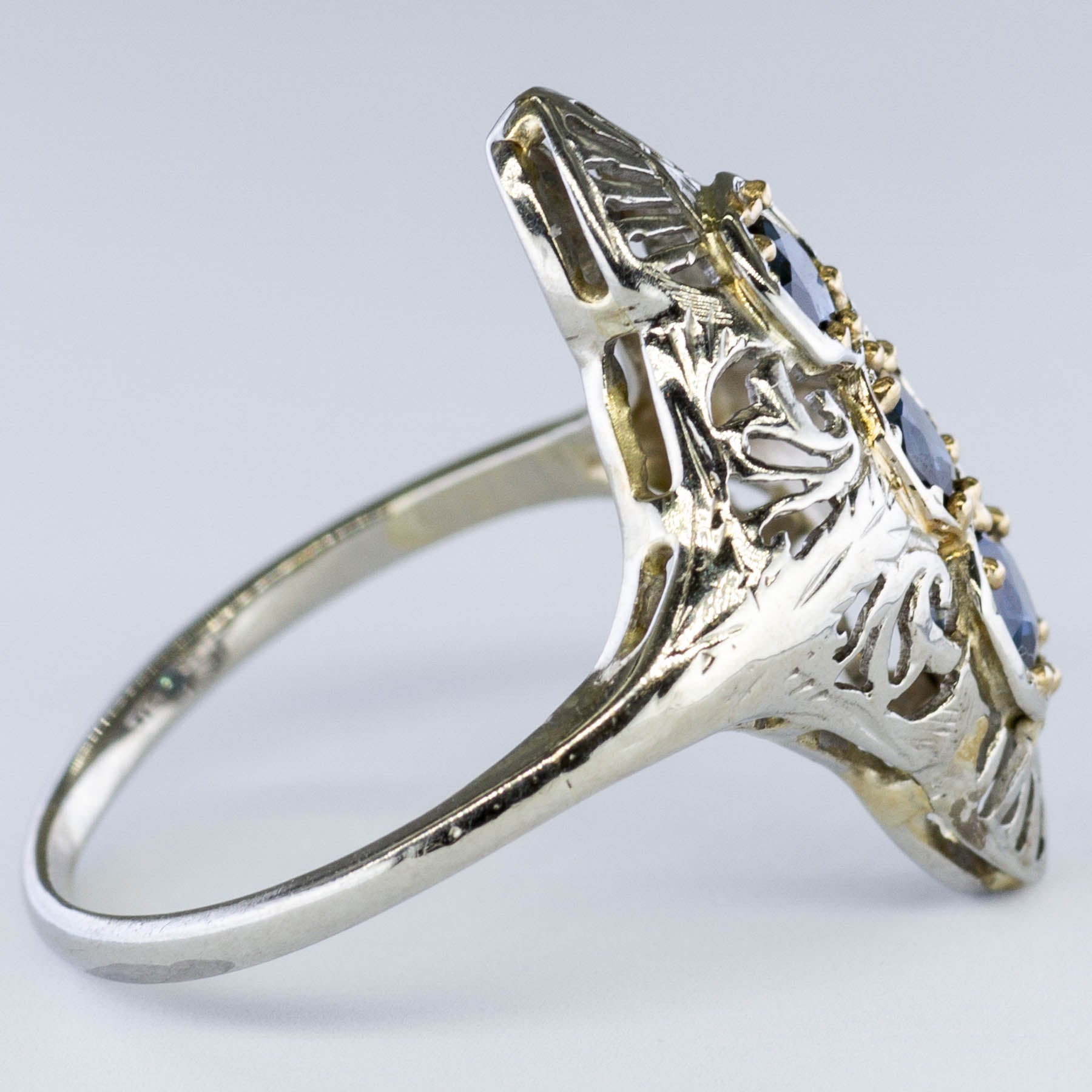 Art Deco Sapphire Navette Ring | SZ 7 |