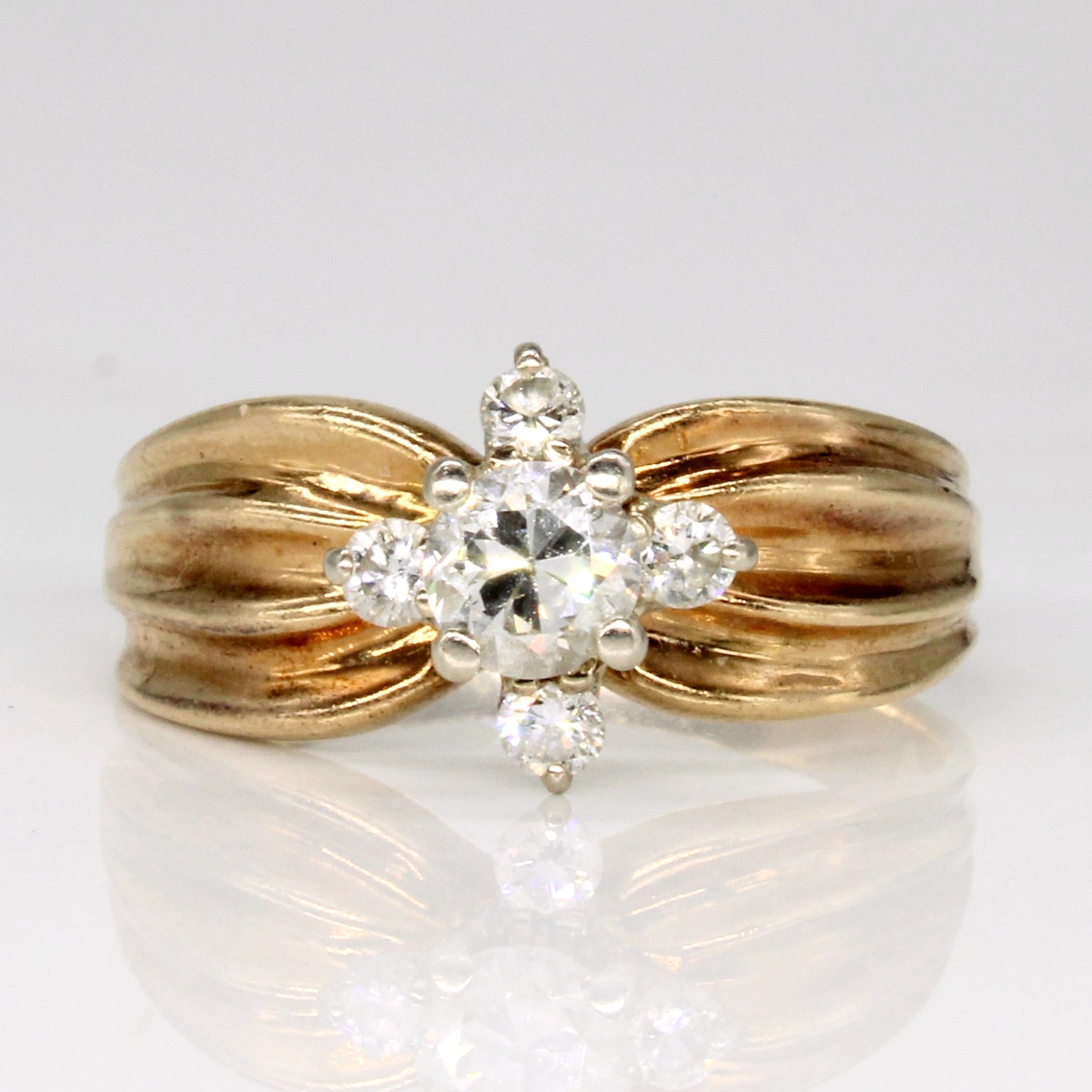 Diamond Cluster Ring | 0.49ctw | SZ 7 |
