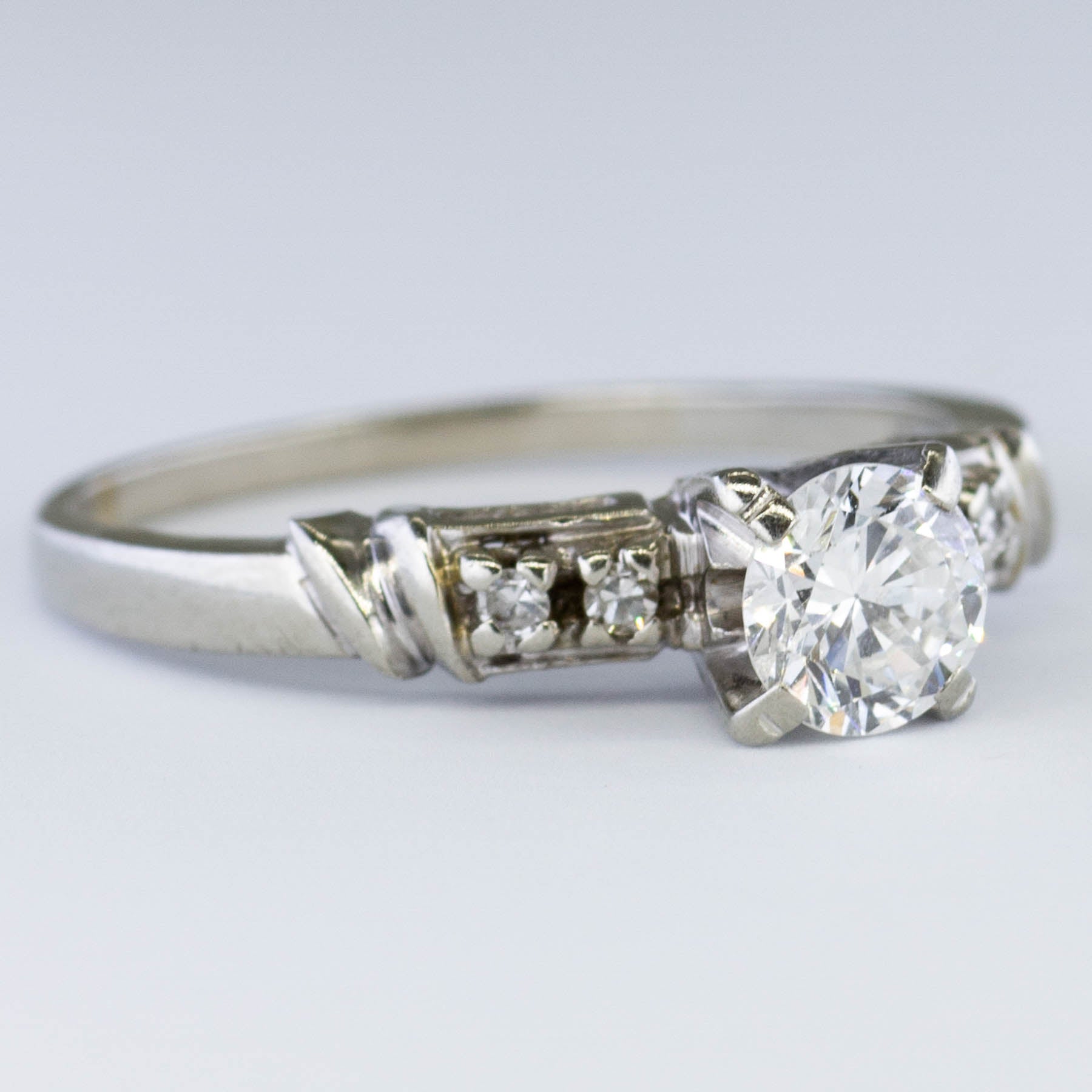 Bague de fiançailles en diamant des années 1950 | 0,60 ct | Taille 7,5 |