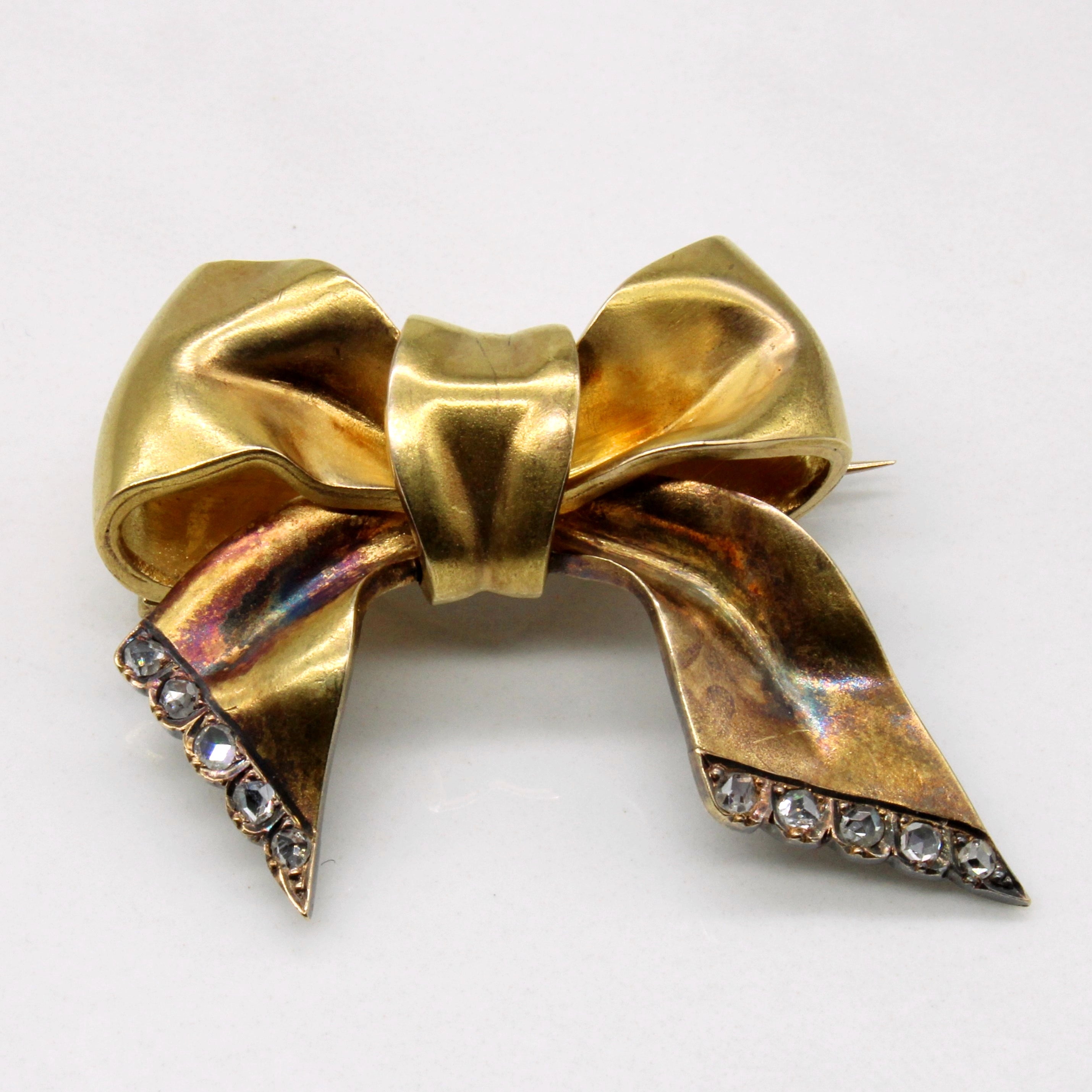 Art Deco European Diamond Bow Brooch | 0.20ctw |