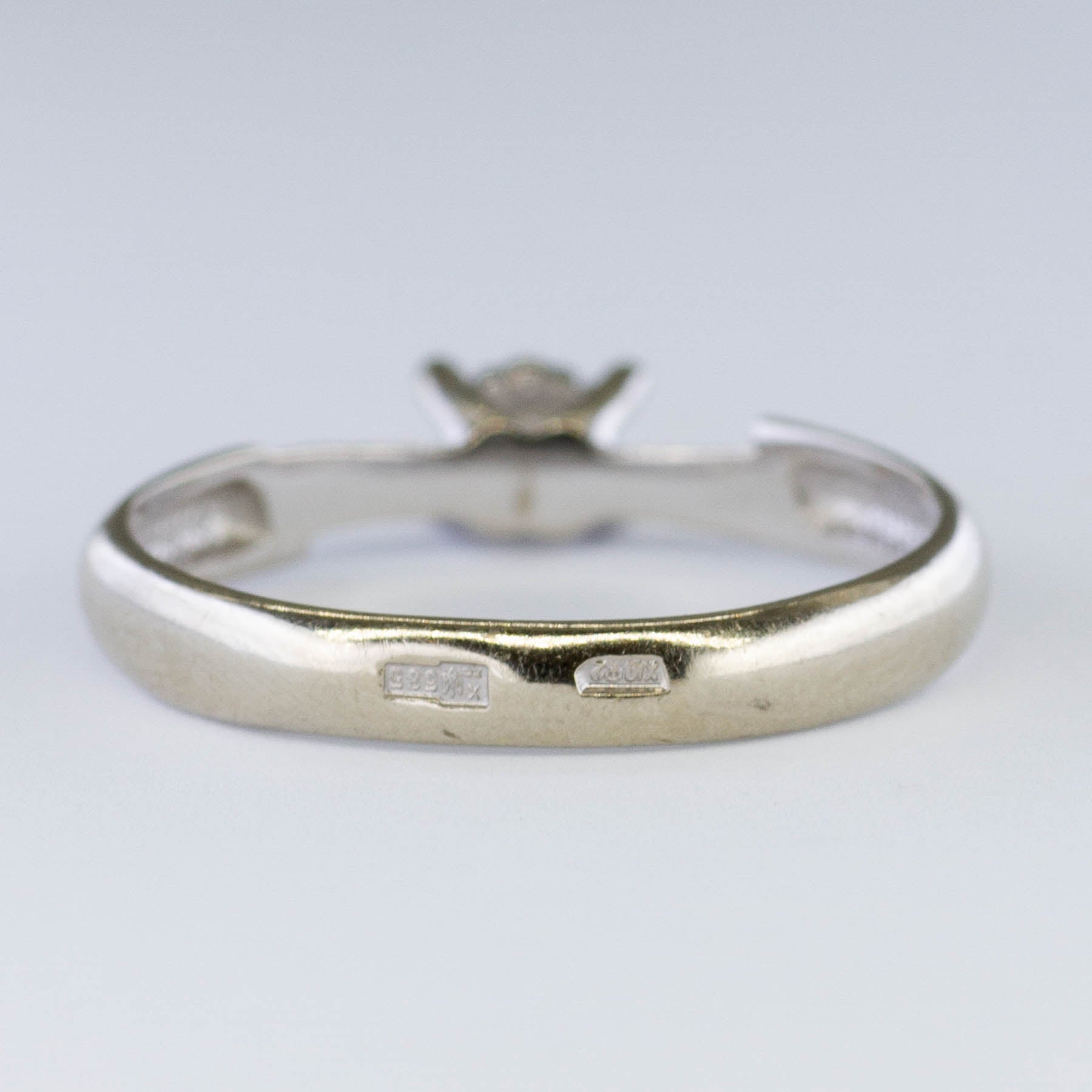 Bague ukrainienne en diamants sertis griffes, poinçonnée | 0,05 ct | Taille 5,5 |