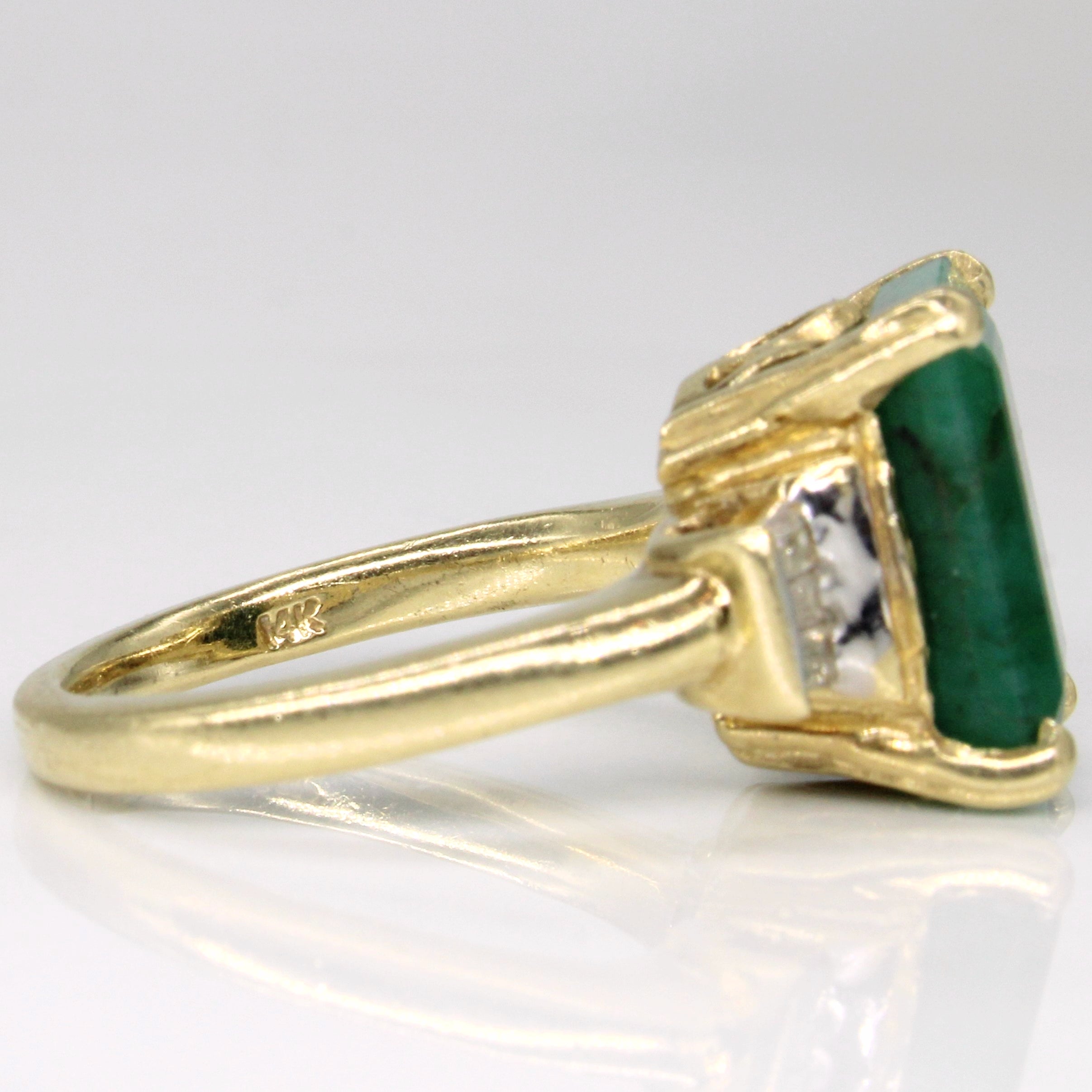 Dyed Green Quartz & Diamond Cocktail Ring | 5.50ct, 0.18ctw | SZ 6.5 |