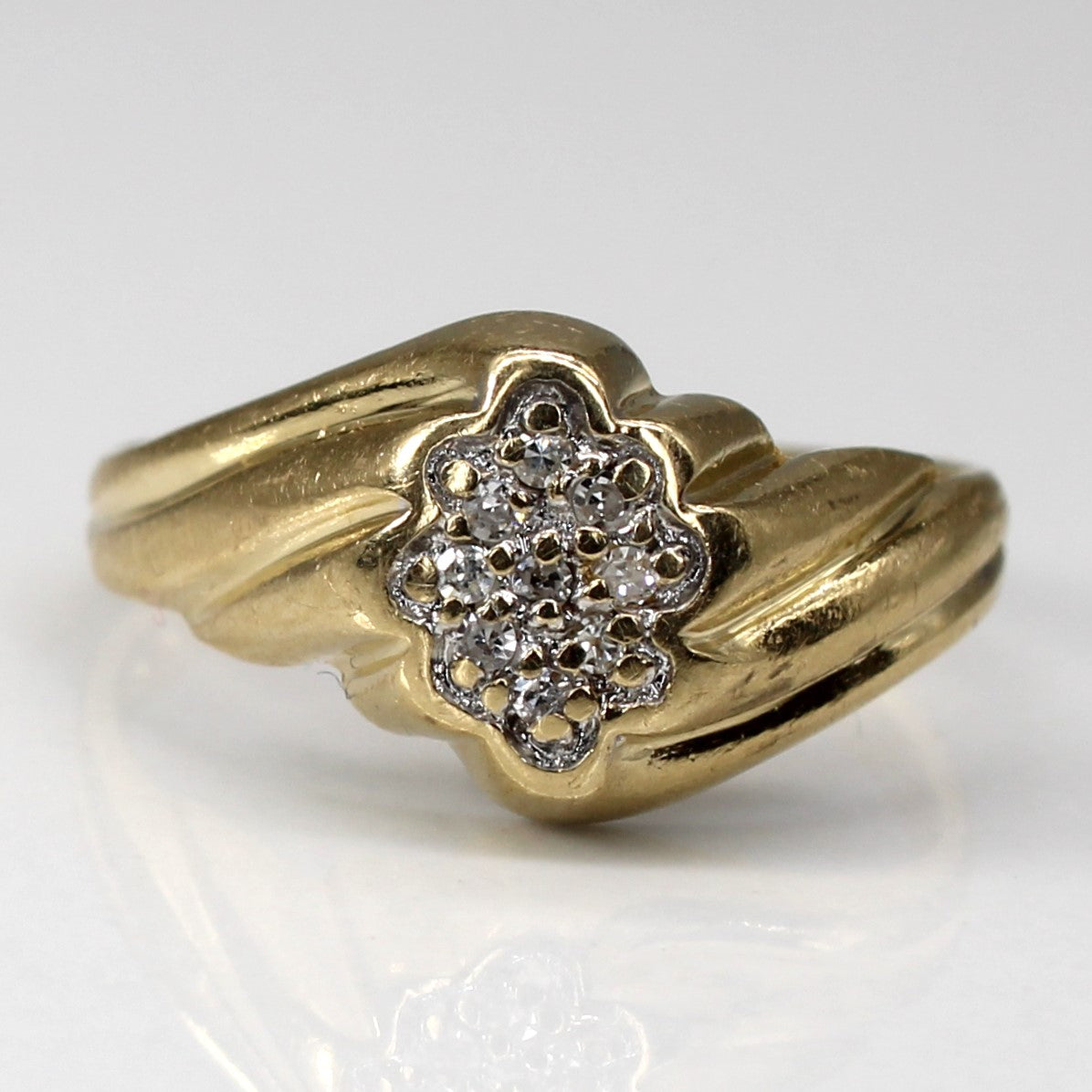 Cluster Diamond Textured Gold Ring | 0.09ctw | SZ 6.5 |
