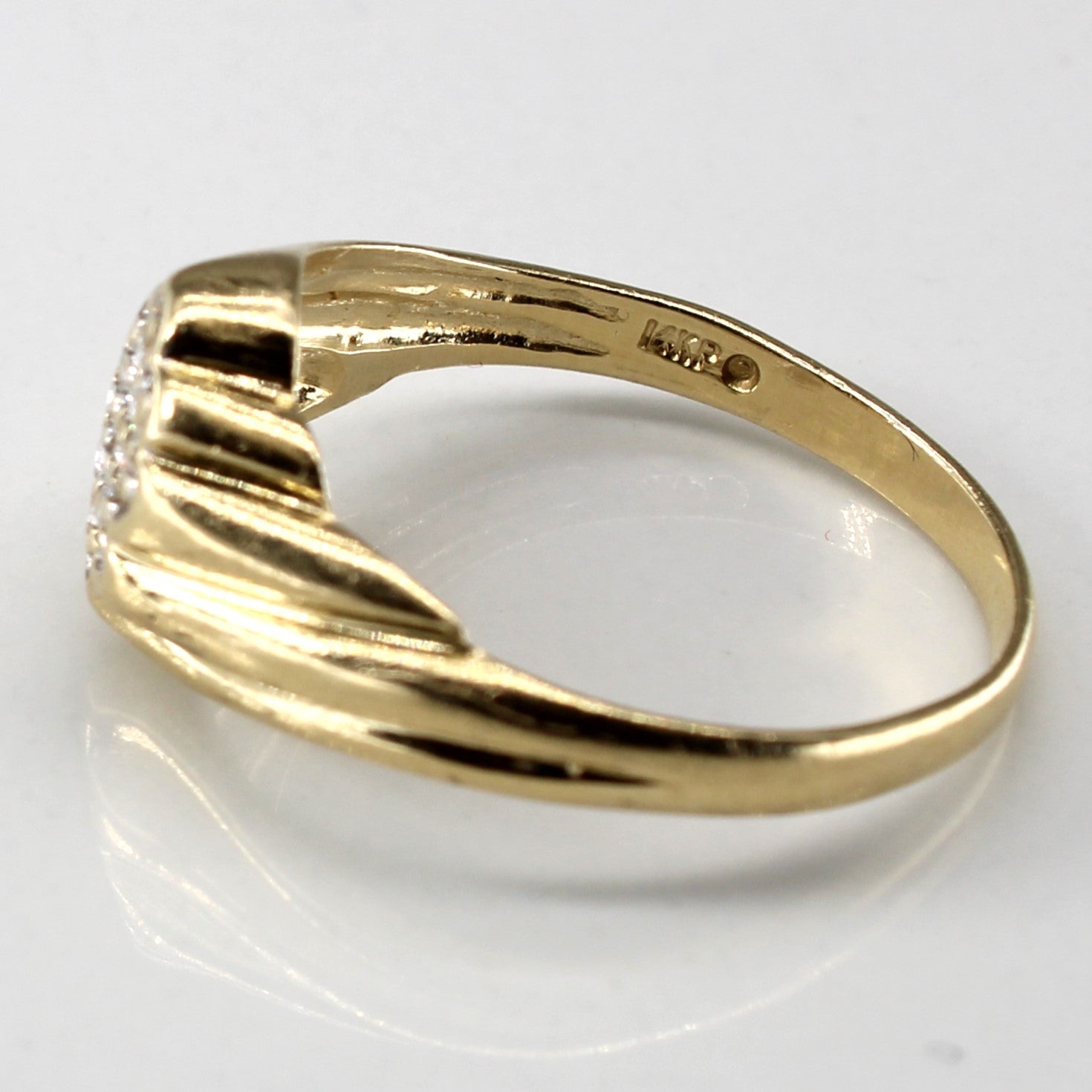 Cluster Diamond Textured Gold Ring | 0.09ctw | SZ 6.5 |