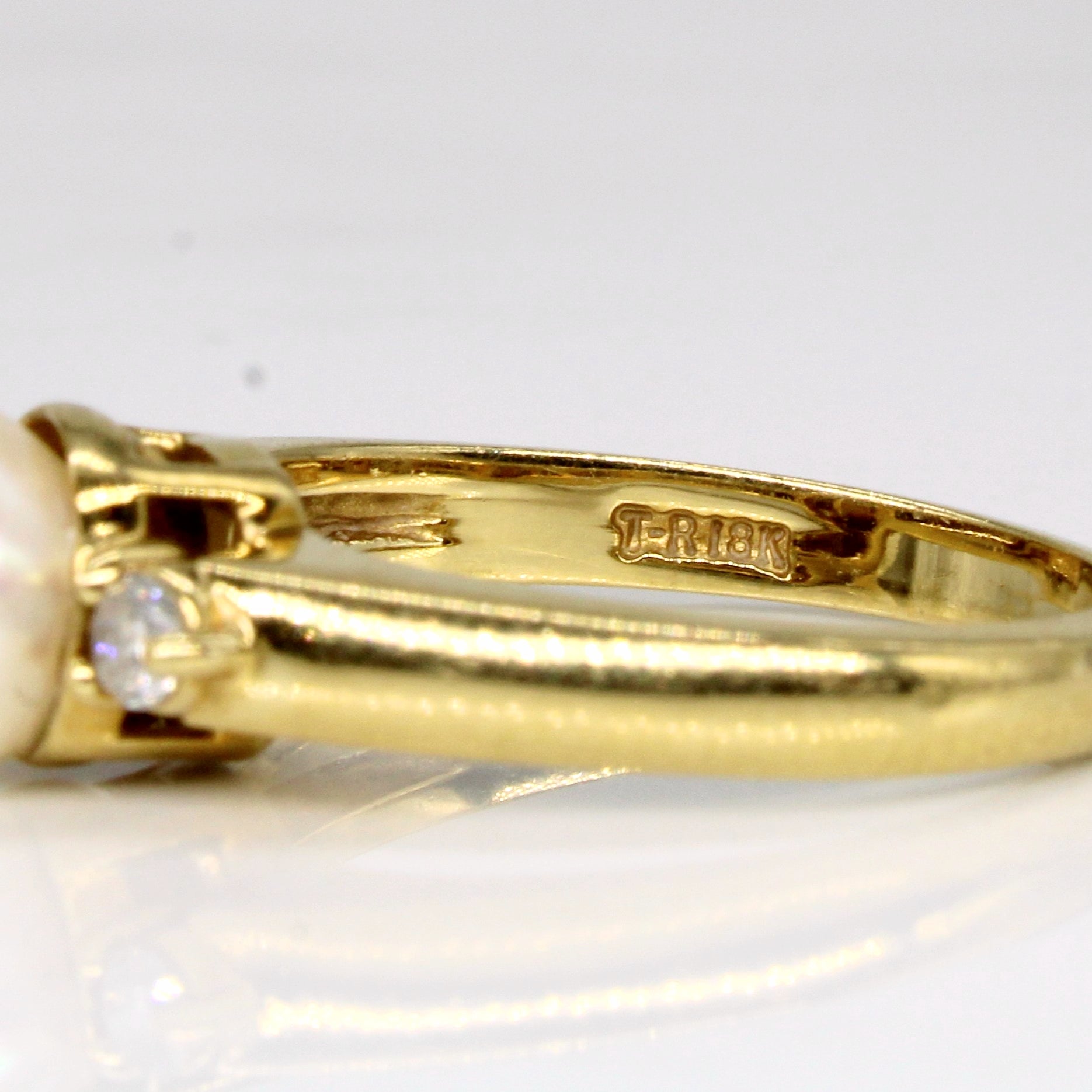 Pearl & Diamond Cocktail Ring | 0.10ctw | SZ 6.25 |