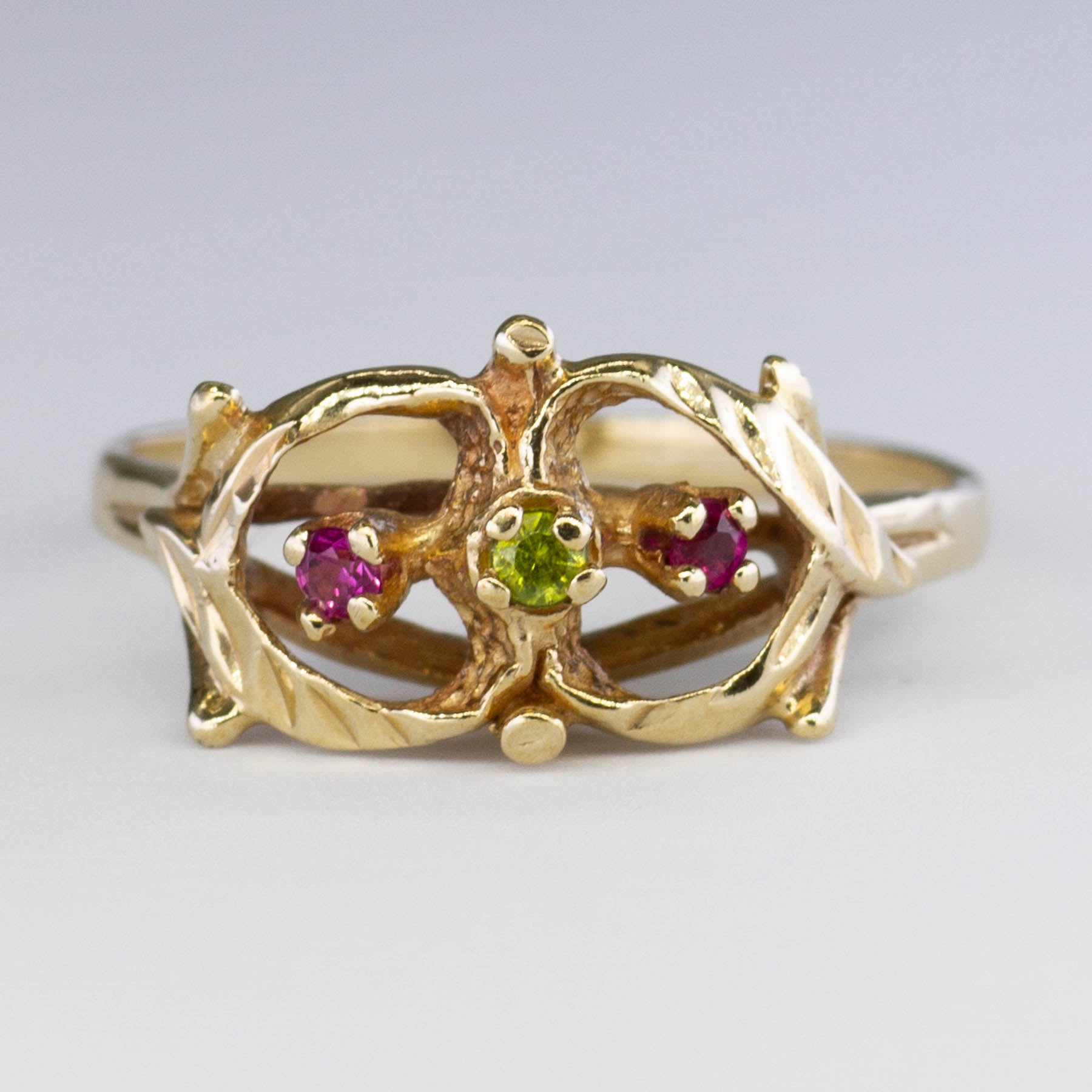 Open Work Three Stone Ring | 0.10ctw | SZ 6.75 |