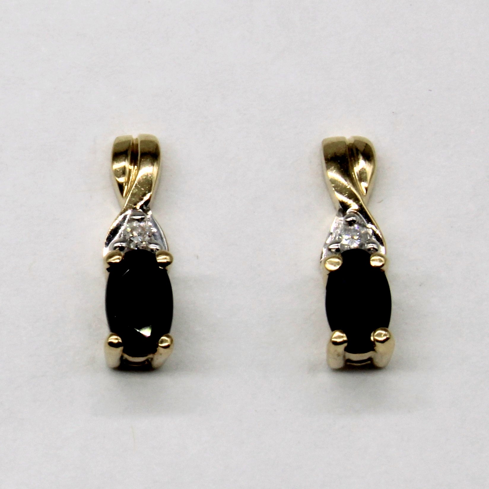 Boucles d'oreilles saphir et diamants | 0,40 ct, 0,02 ct |