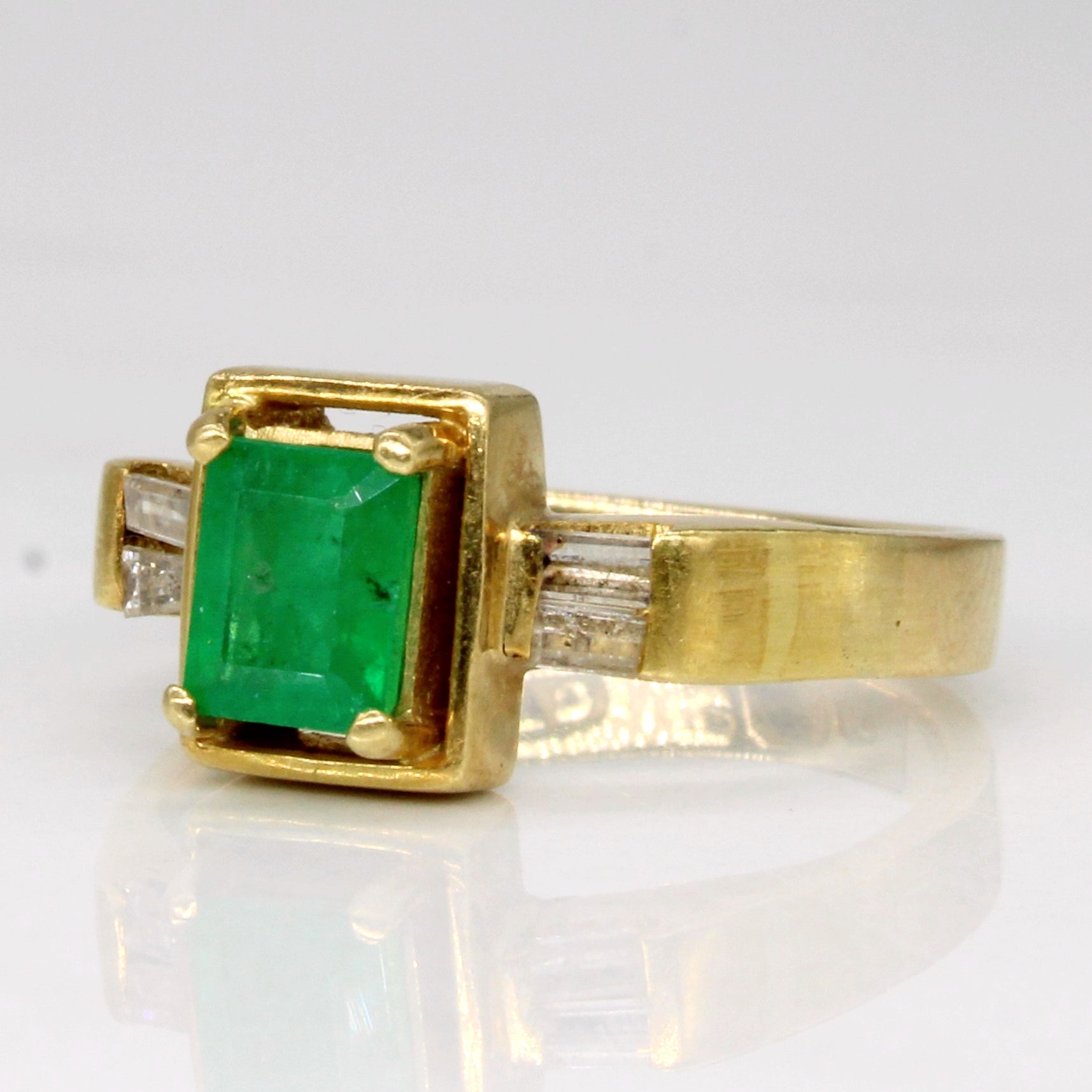 Emerald & Diamond Ring | 0.40ct, 0.10ctw | SZ 4.25 |