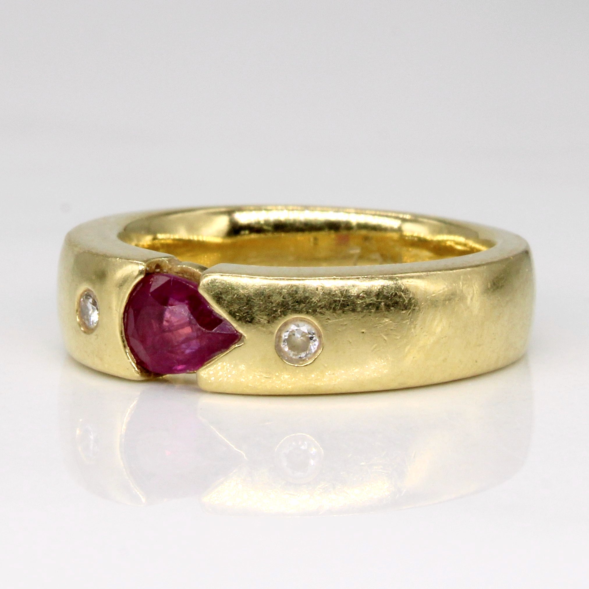 18k Yellow Gold Ruby & Diamond Ring | 0.58ct, 0.05ctw | SZ 5 |