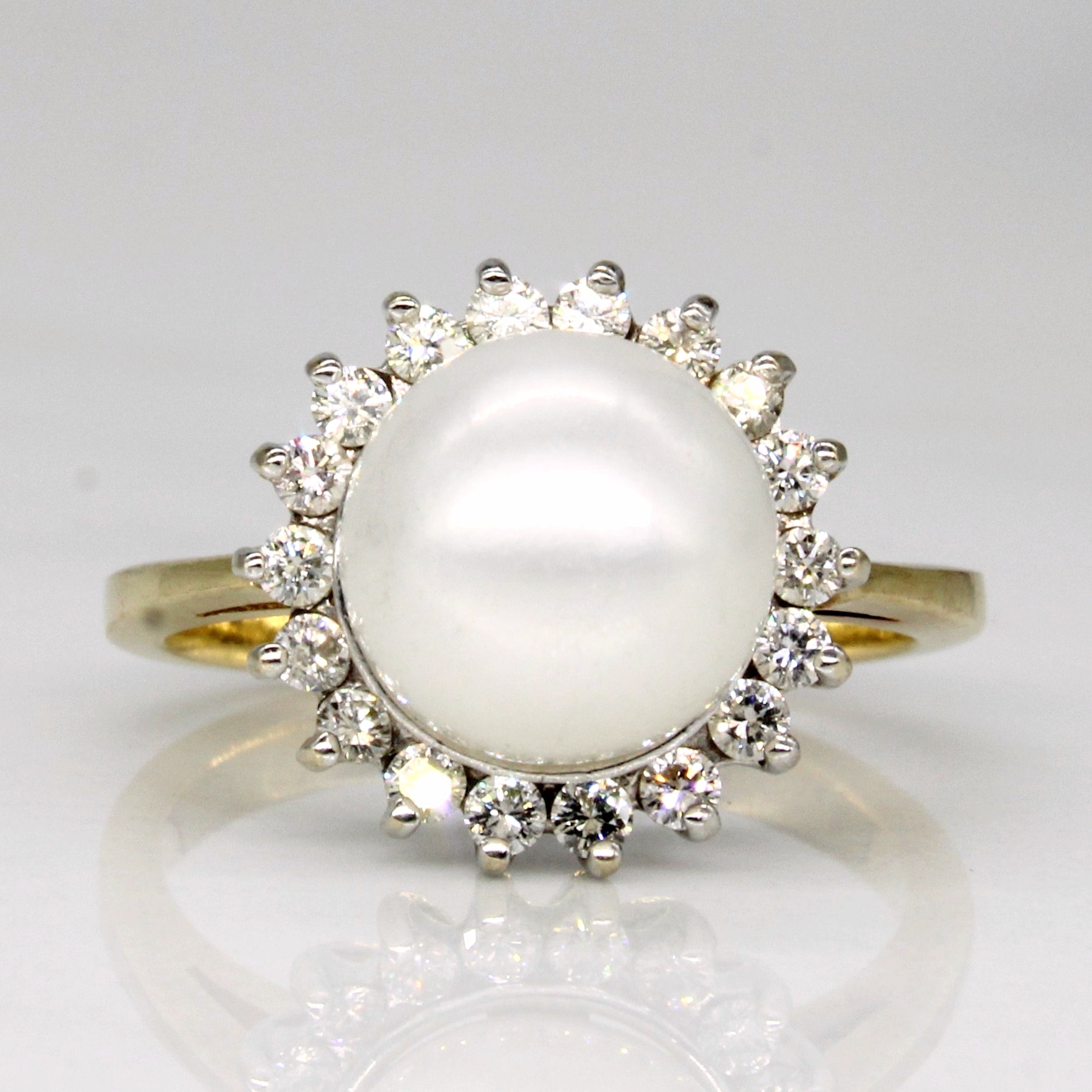18k Yellow Gold Pearl & Diamond Halo Ring | 0.36ctw | SZ 6 |