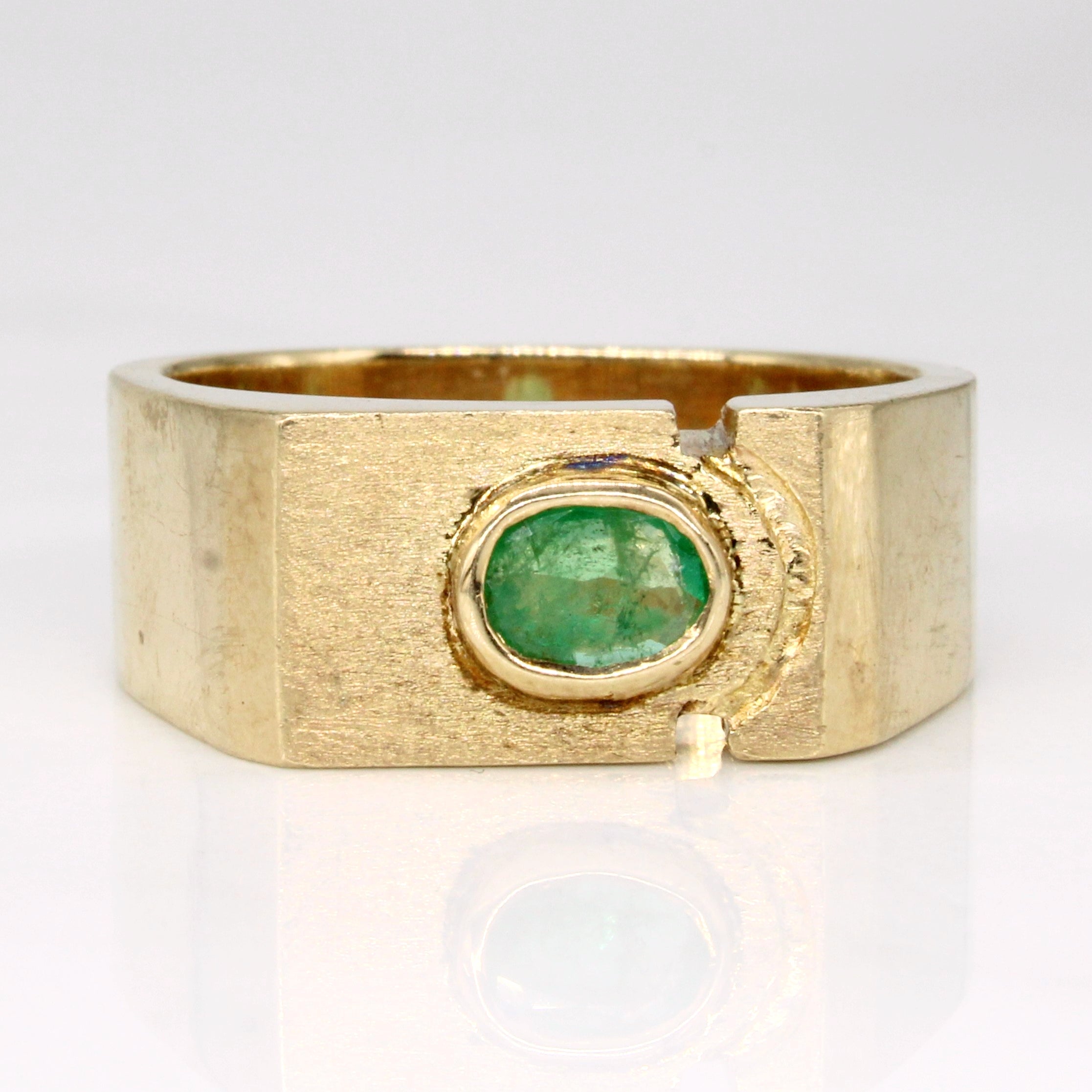 Bague en or jaune 10 carats avec émeraude taille ovale | 0,27 ct | Taille 9,75 |