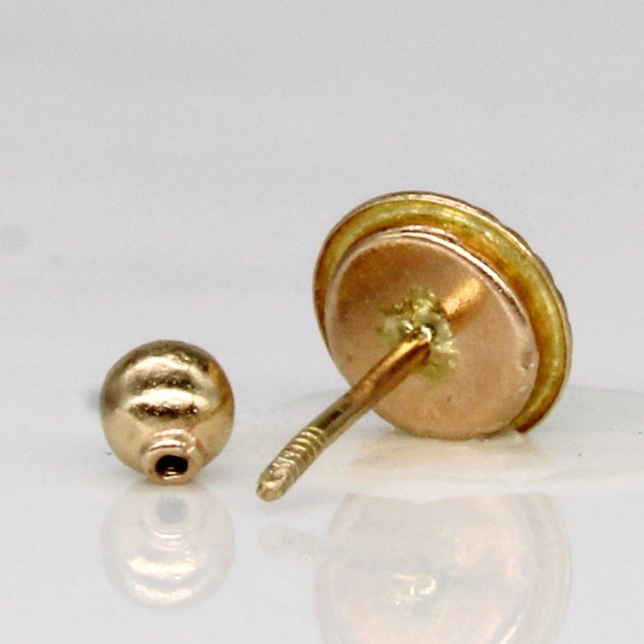 Boucles d'oreilles puces en or jaune 14 carats et perles