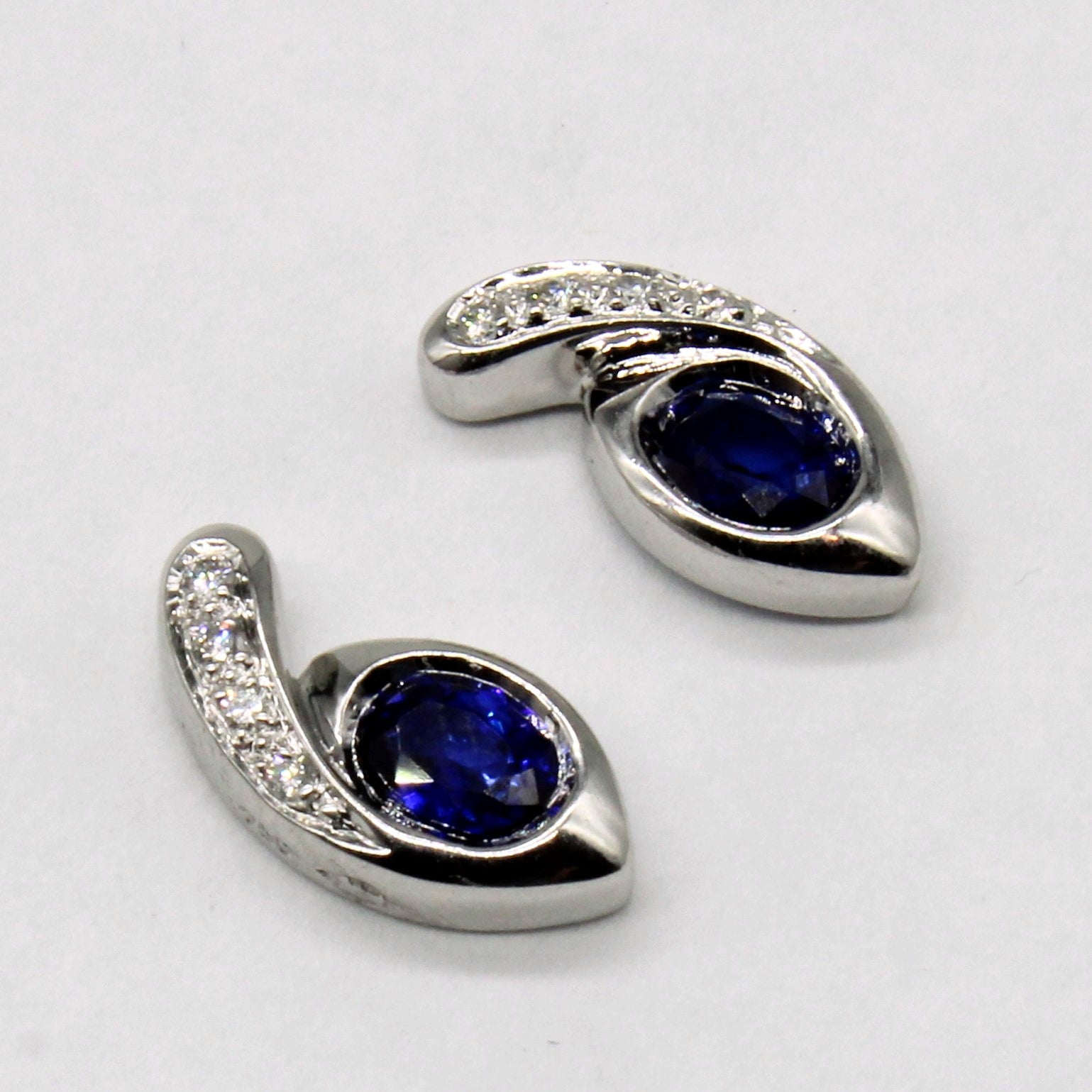 Sapphire & Diamond 18k Earrings | 0.50ctw, 0.04ctw |