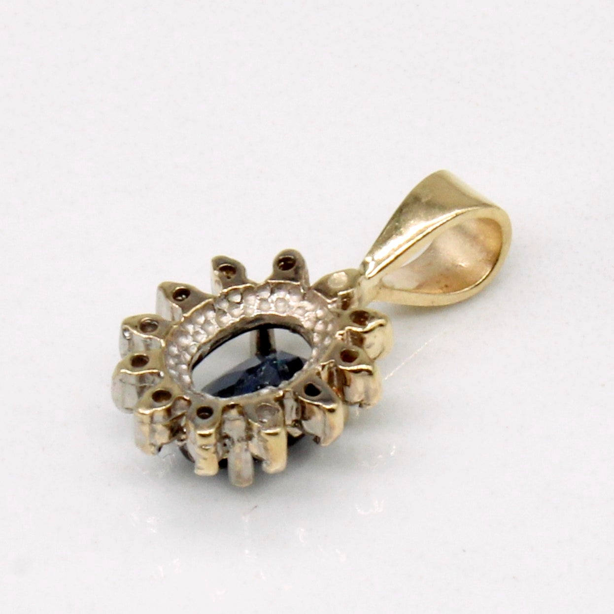Sapphire & Diamond Pendant | 0.45ct, 0.06ctw |