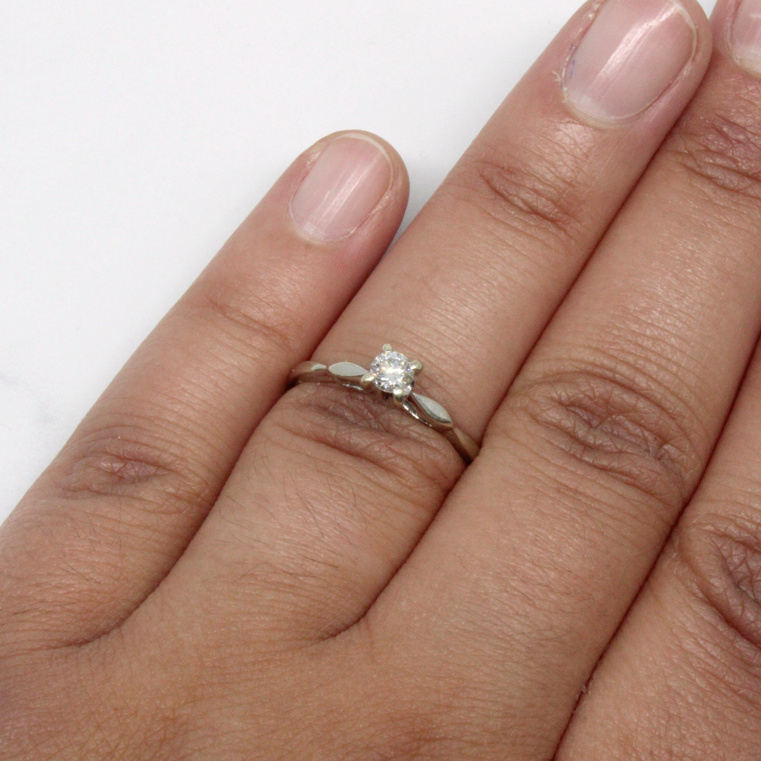 White Gold Diamond Solitaire Ring | 0.20ctw | SZ 7 |