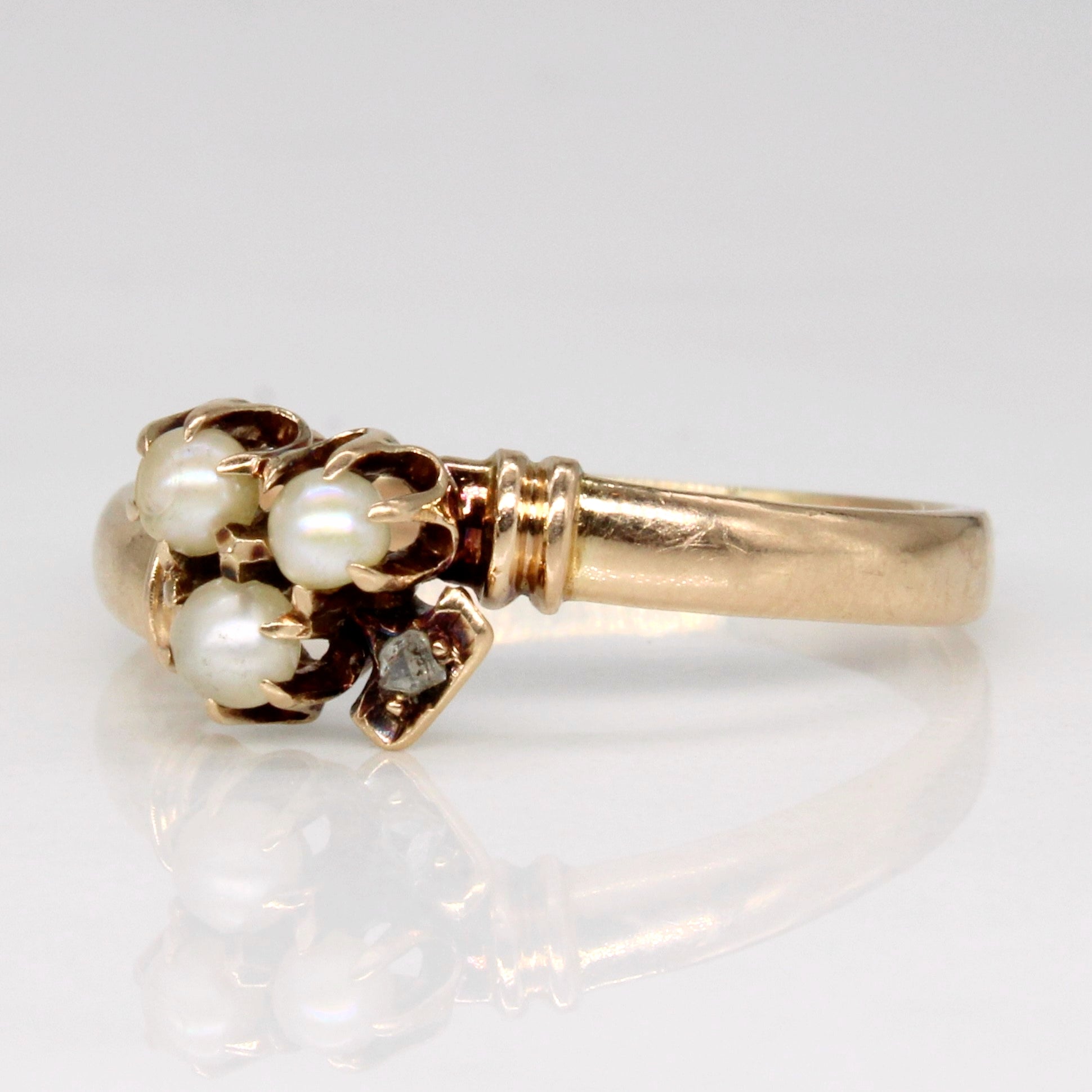Vintage Pearl & Diamond Ring | 0.01ct | SZ 7.75 |