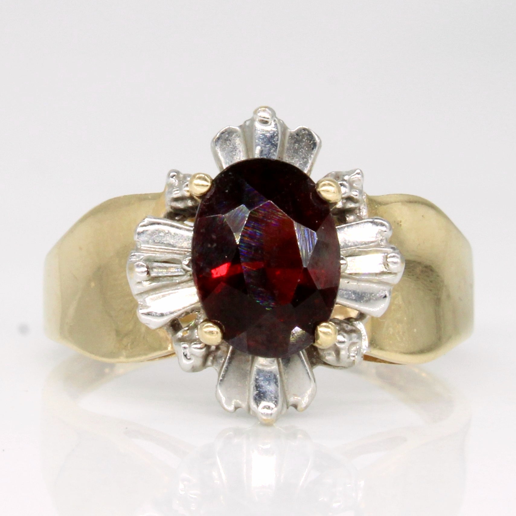 Garnet & Diamond 10k Ring | 1.3ct, 0.05ctw | SZ 6.5 |