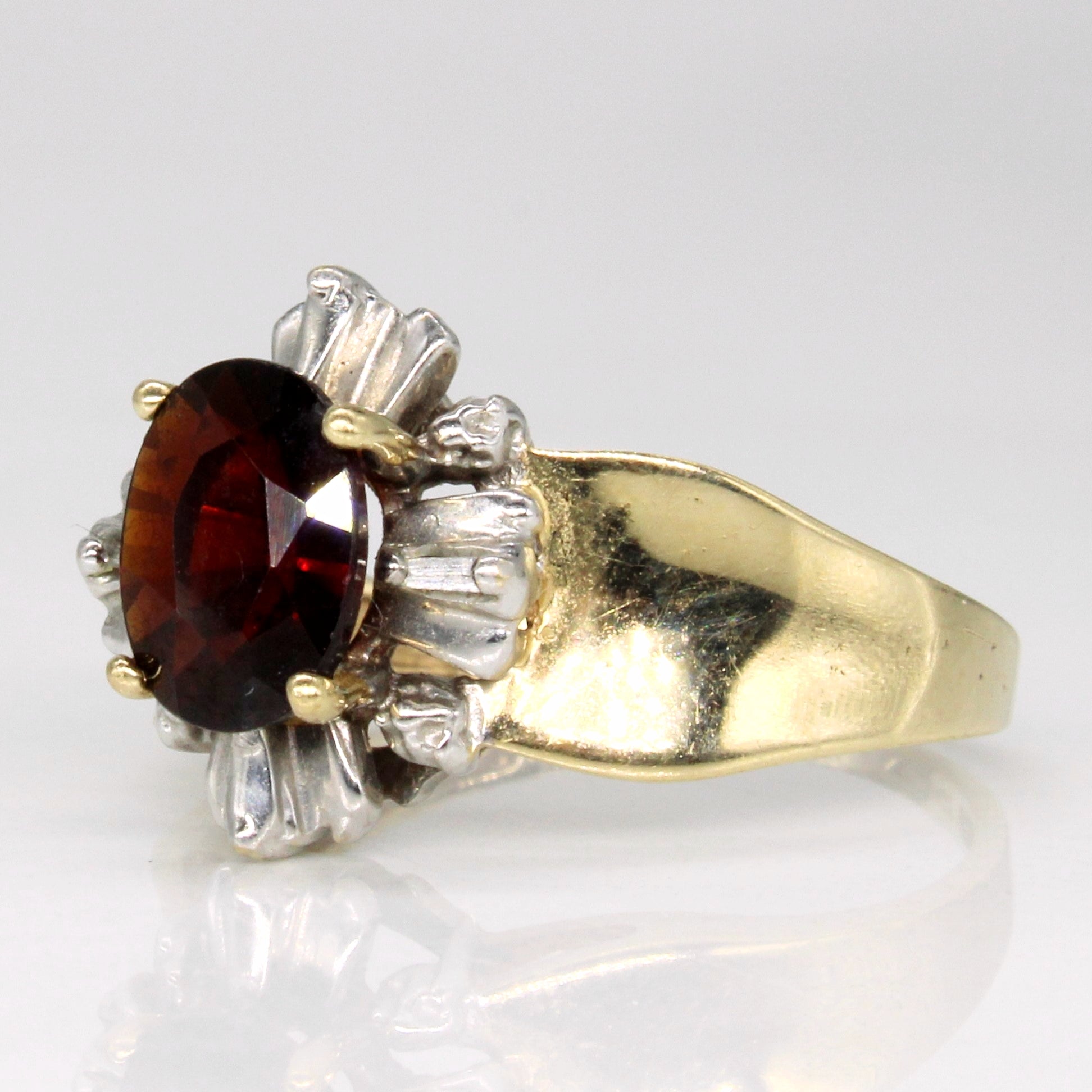 Garnet & Diamond 10k Ring | 1.3ct, 0.05ctw | SZ 6.5 |