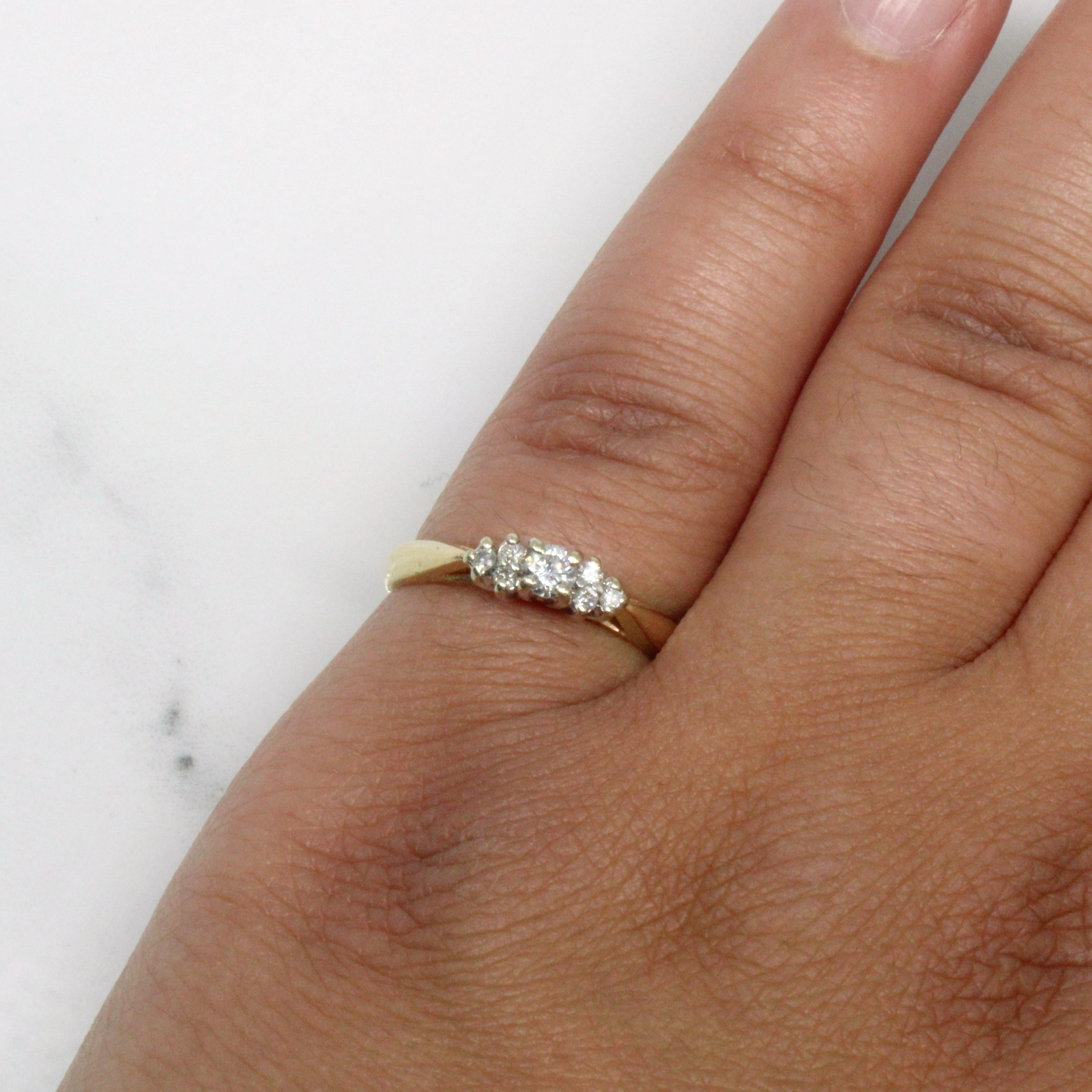 Seven Stone Diamond Ring | 0.12ctw | SZ 6.5 |