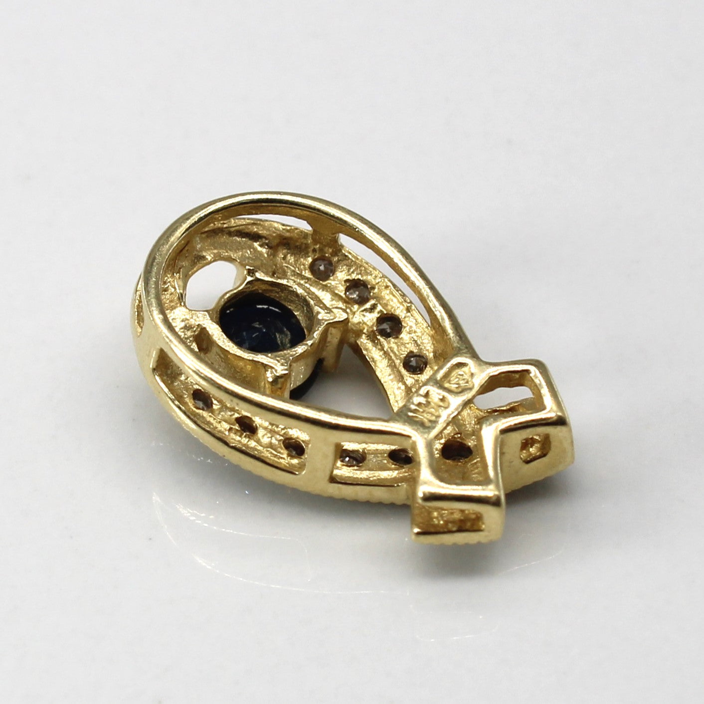 Sapphire & Diamond Pendant | 0.40ct | 0.13ctw |