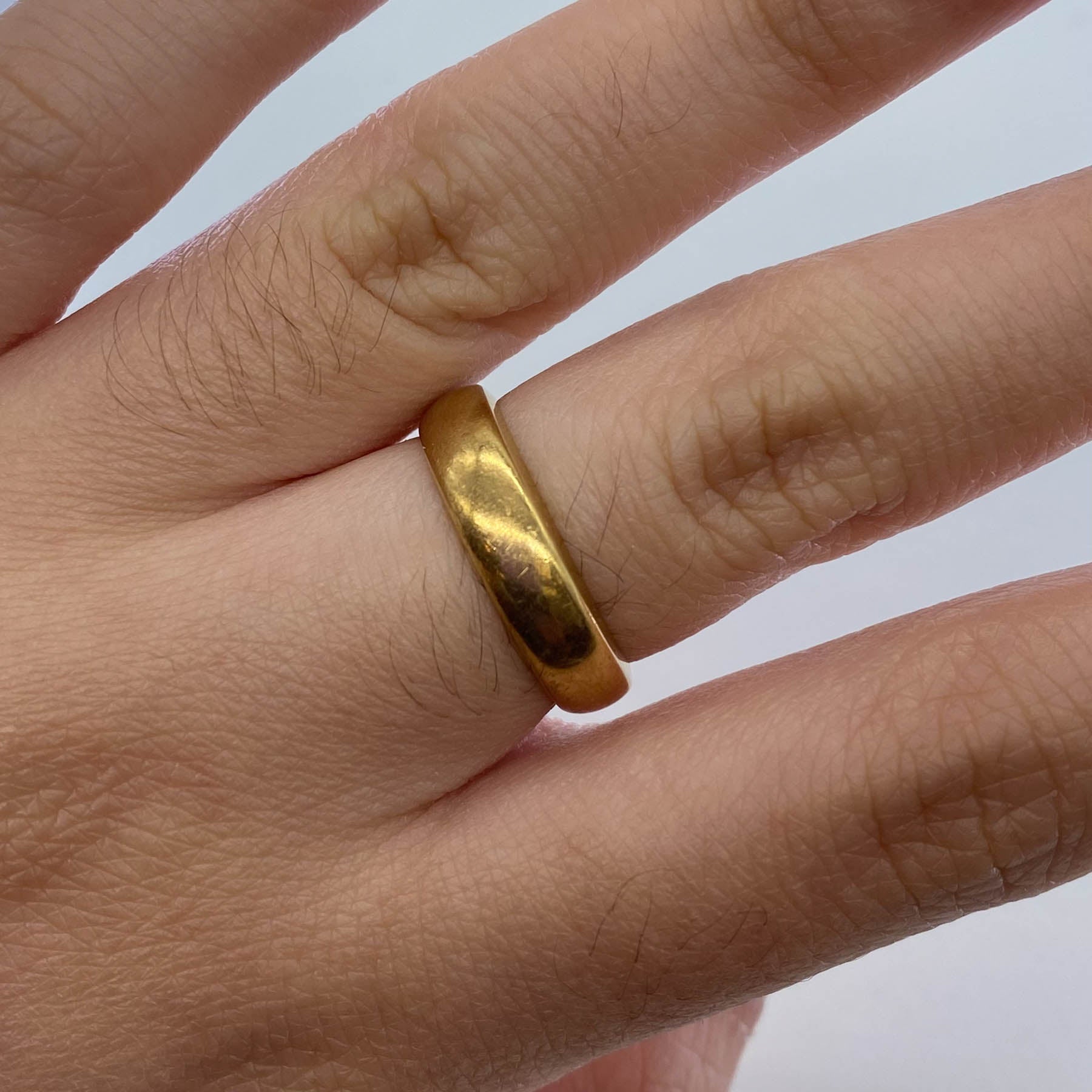 1889 engraved 18k Yellow Gold Band | SZ 6.5 |