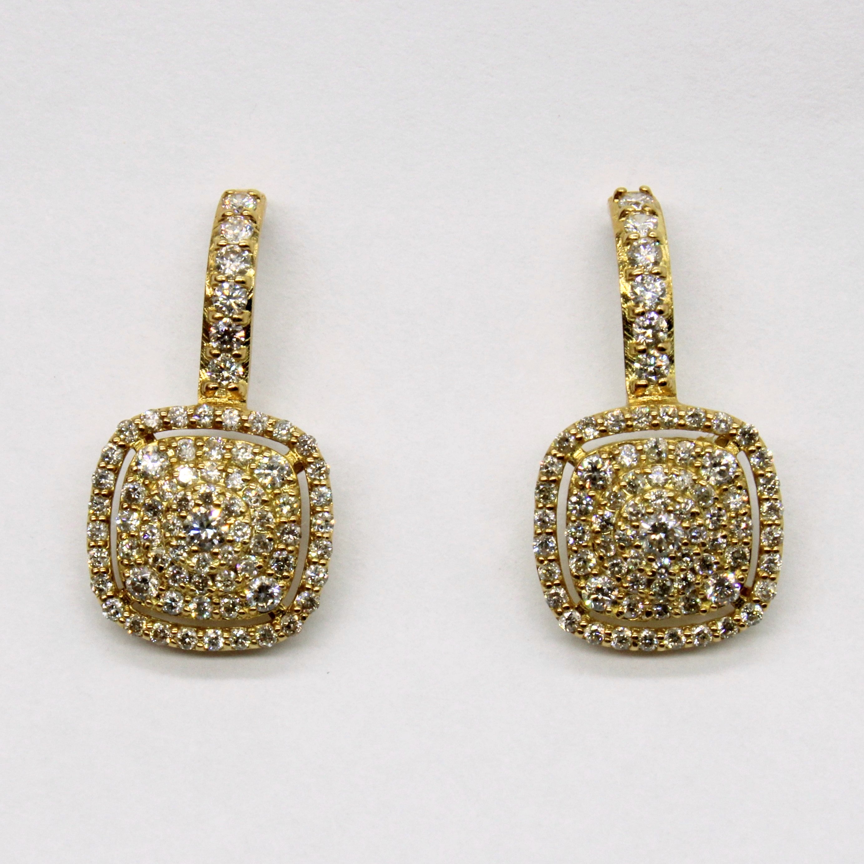 Boucles d'oreilles pendantes en or jaune 18 carats serties de diamants en grappe | 0,80 ct au total |