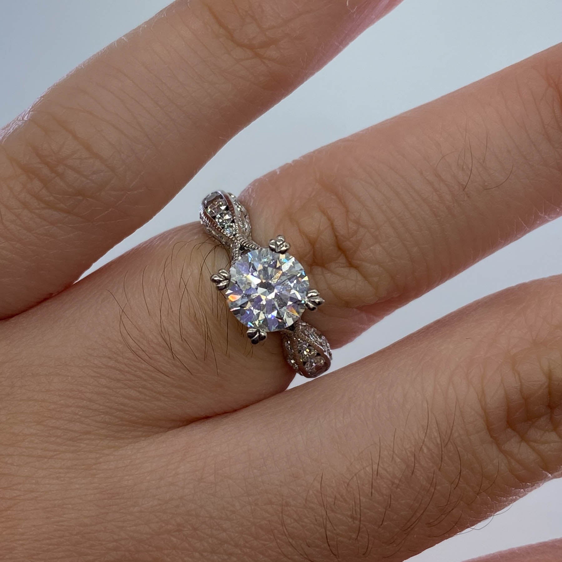 Tacori' Classic Crescent Engagement Ring | 1.47ctw | SZ 4 |