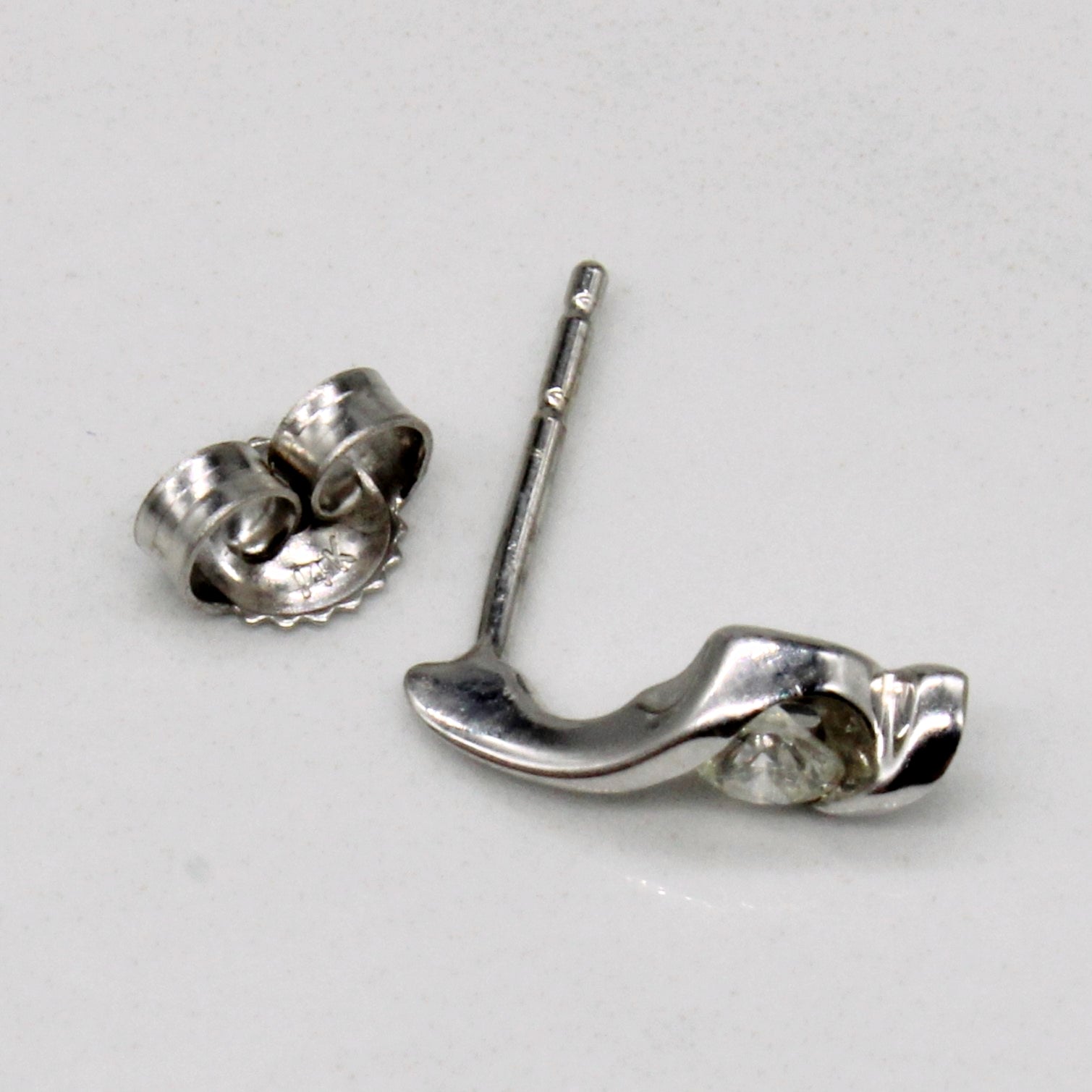 14k White Gold Diamond Earrings | 0.16ctw |