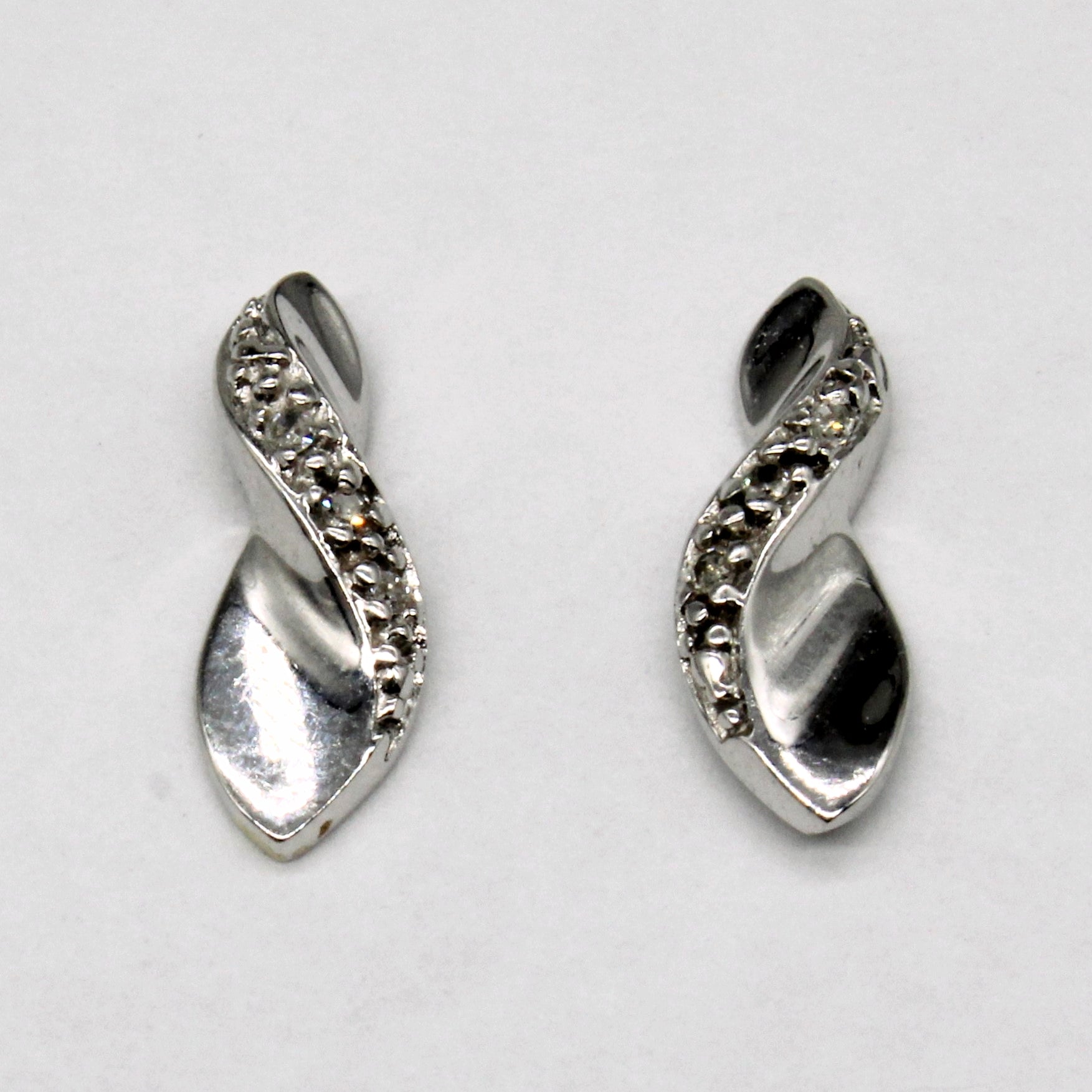 10 White Gold Diamond Earrings | 0.03ctw |