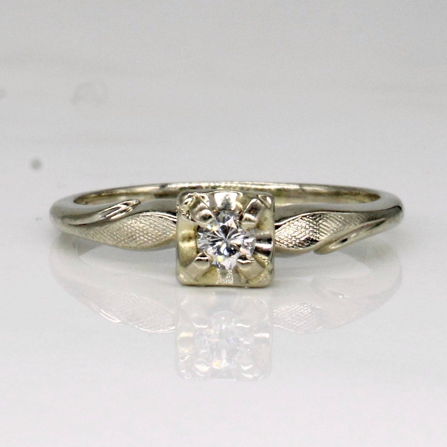 Illusion Set Diamond Ring | 0.10ct | SZ 6.25 |