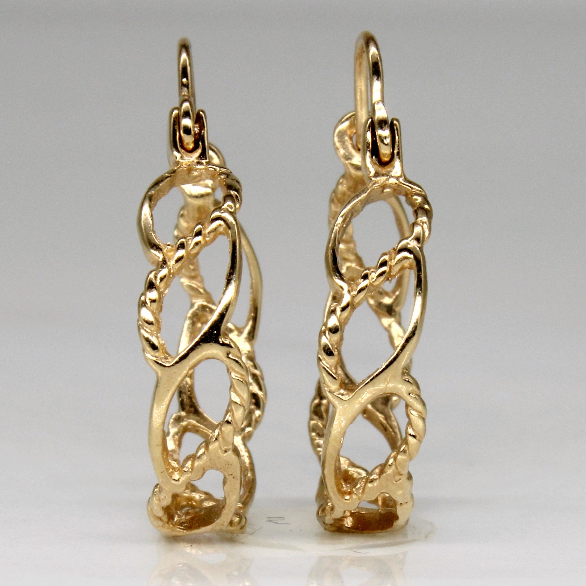 Boucles d'oreilles créoles en or jaune 14 carats à motif treillis