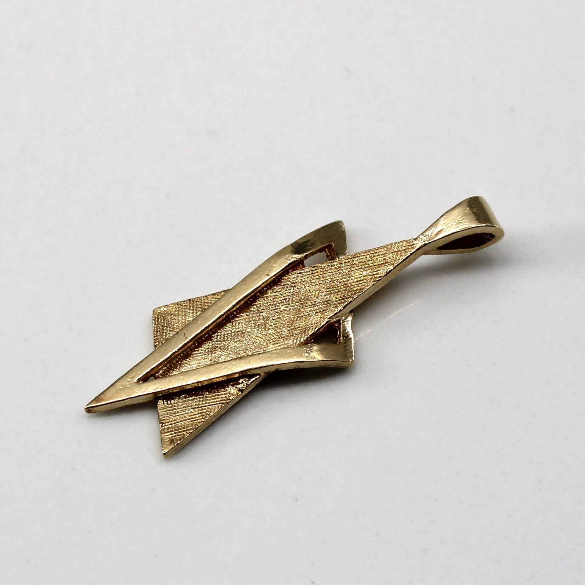 Yellow Gold Textured Pendant