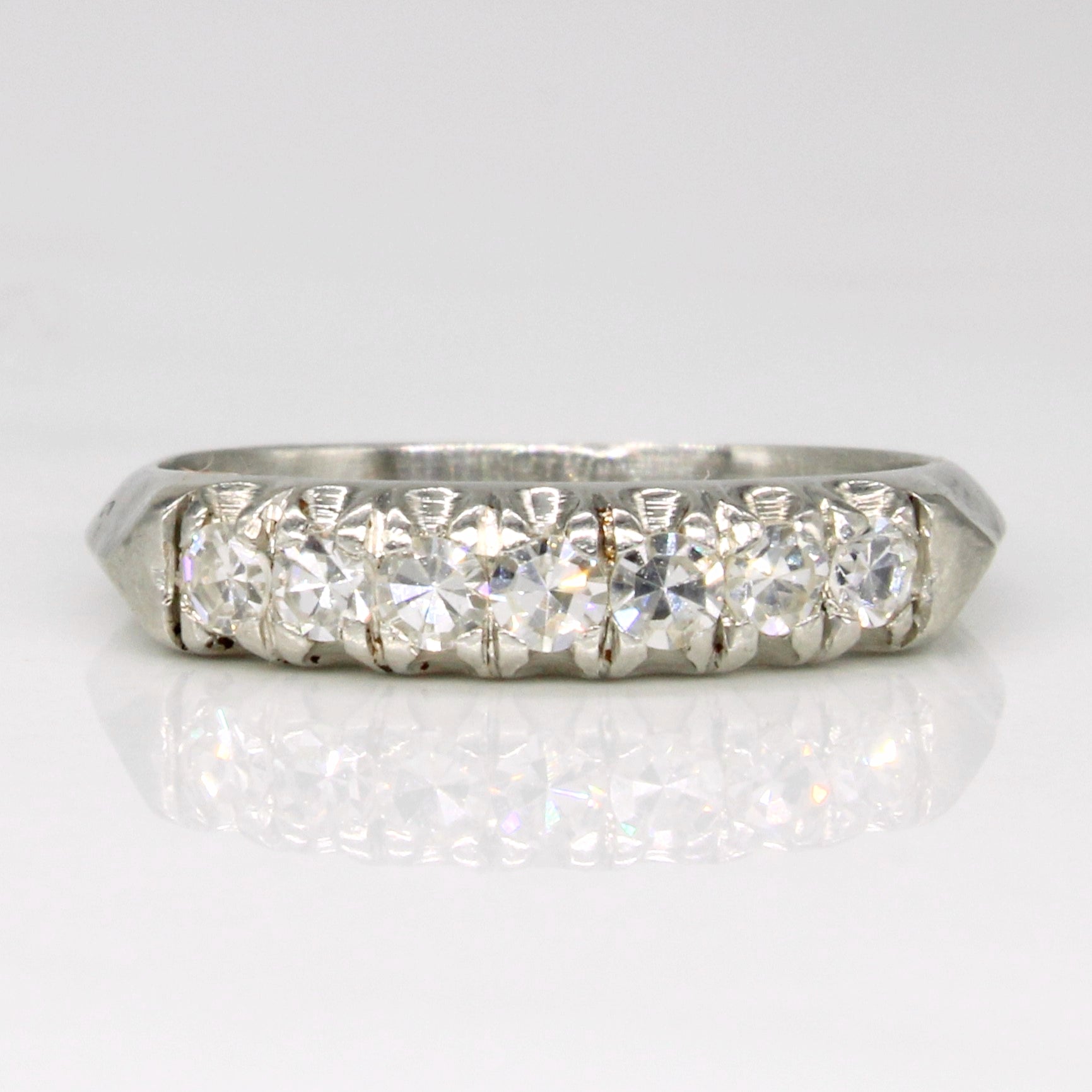 Illusion Set Diamond Ring | 0.35ctw | SZ 5.75 |