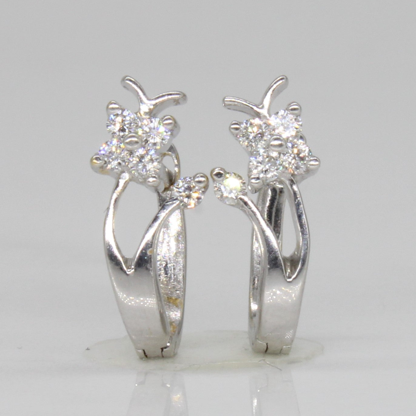 18k White Gold Diamond Earrings | 0.15ctw |