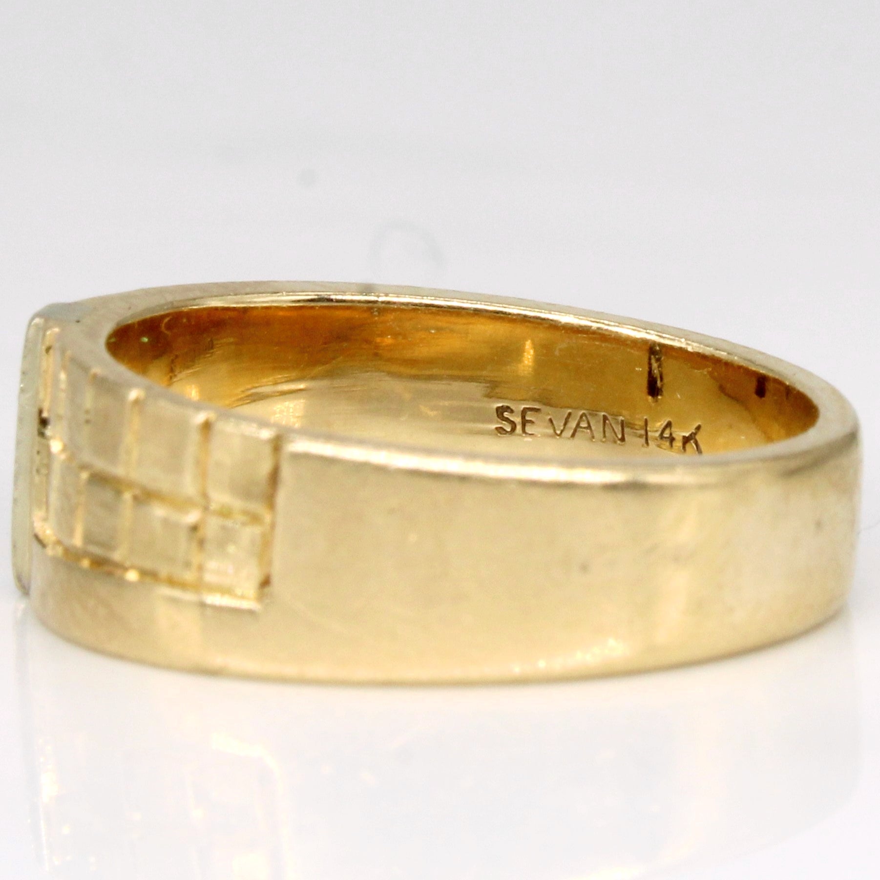 Vertical Diamond Ring | 0.03ctw | SZ 6.75 |