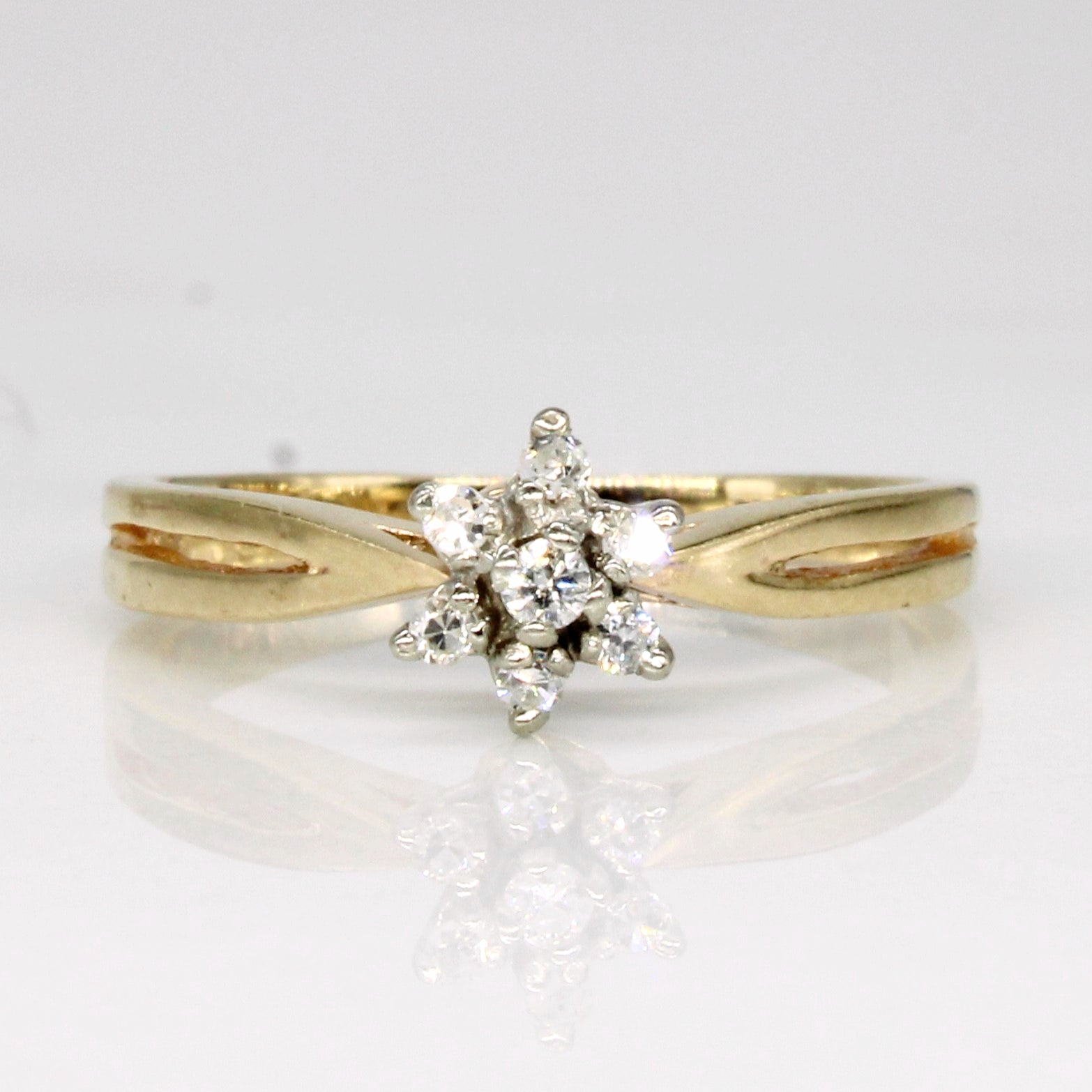 Diamond Cluster Ring | 0.08ctw | SZ 4.25 |