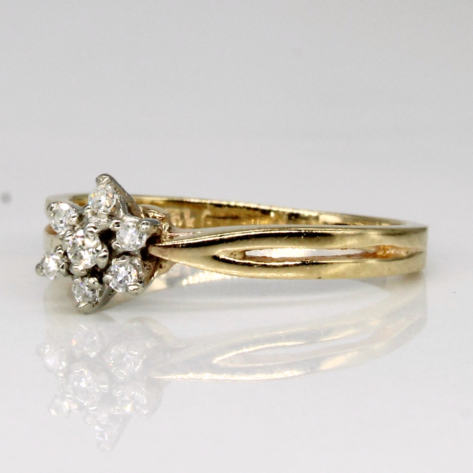 Diamond Cluster Ring | 0.08ctw | SZ 4.25 |