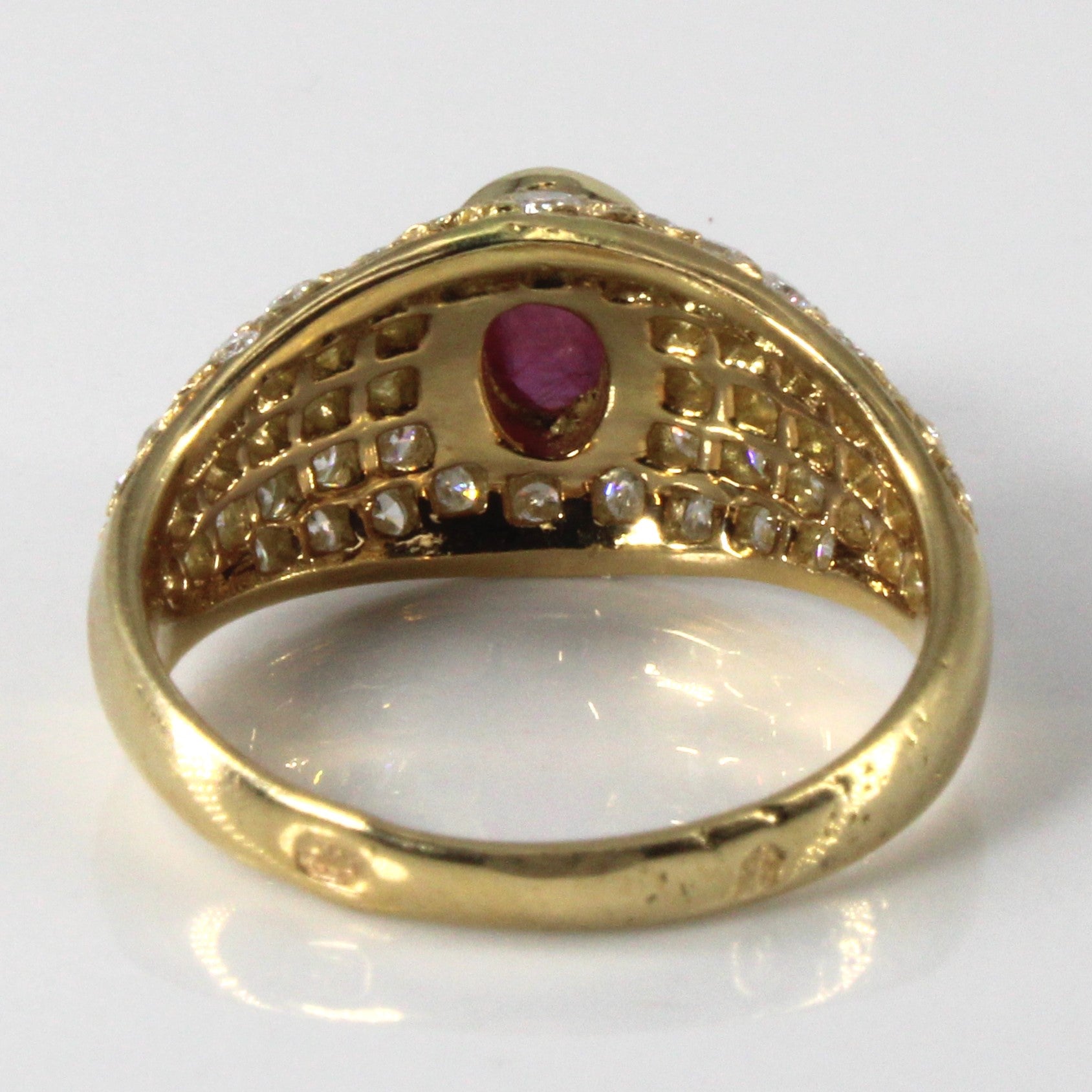 Bague dôme sertie de rubis et de diamants en grappe | 1,30 ct | 1,00 ct au total | Taille 6 |