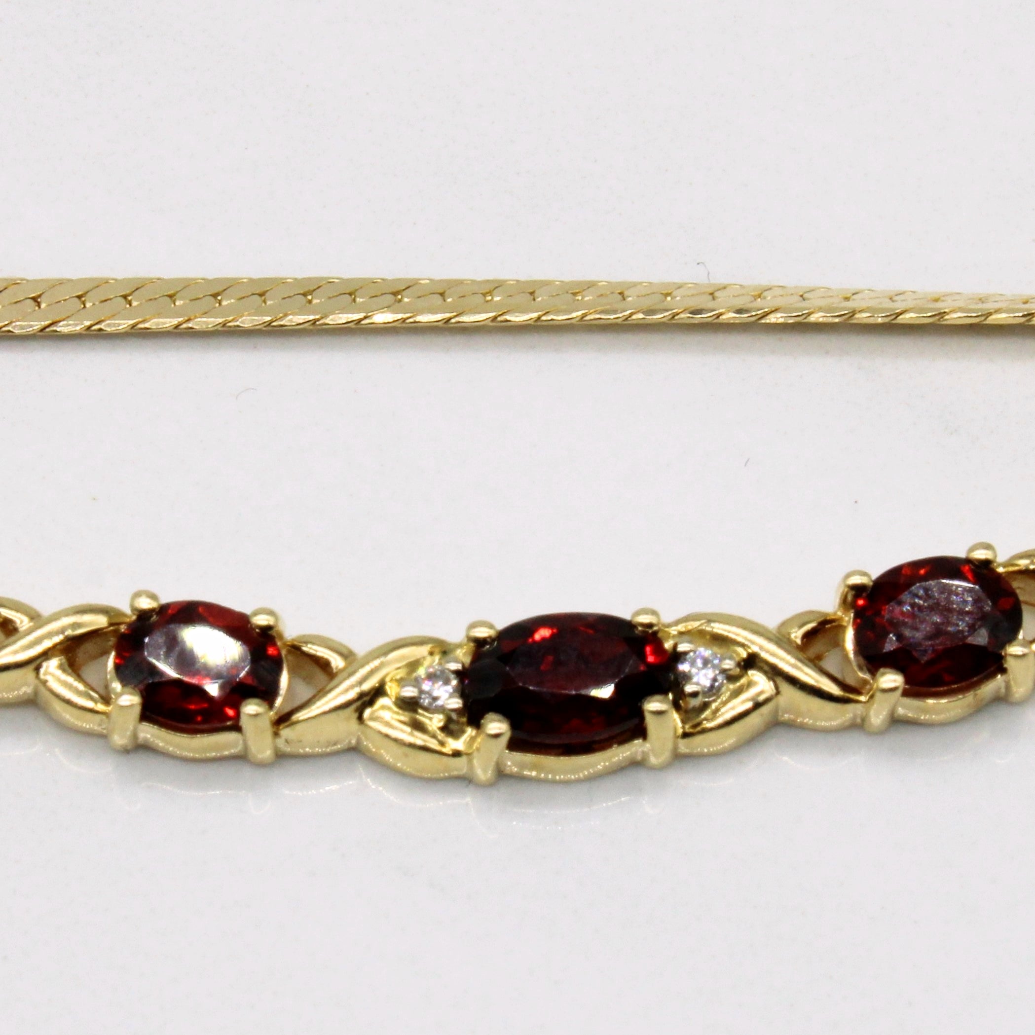 Garnet & Diamond Scoop Pendant Necklace | 1.80ctw, 0.02ctw | 17" |