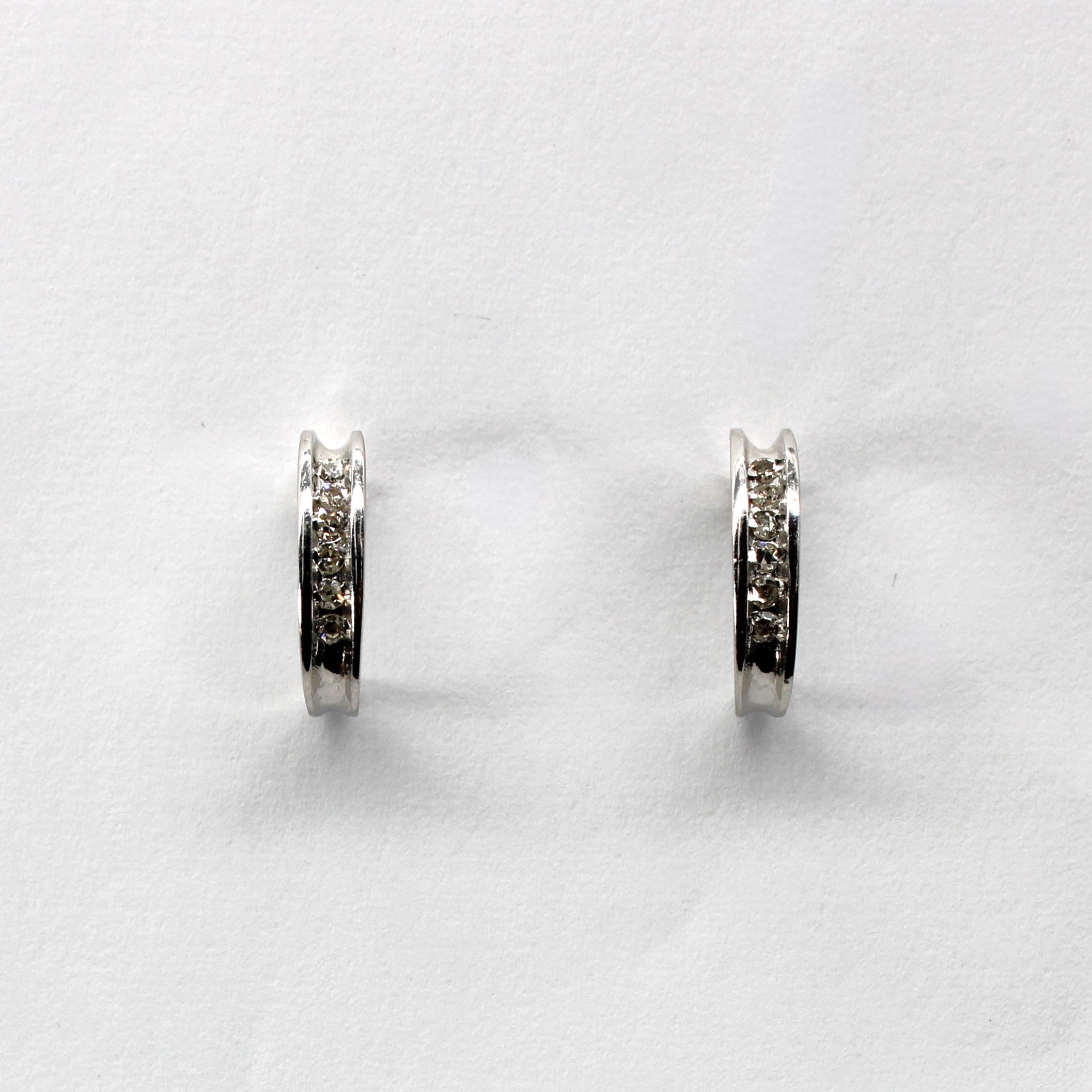 Boucles d'oreilles serties de diamants en canal | 0,07 ct au total |