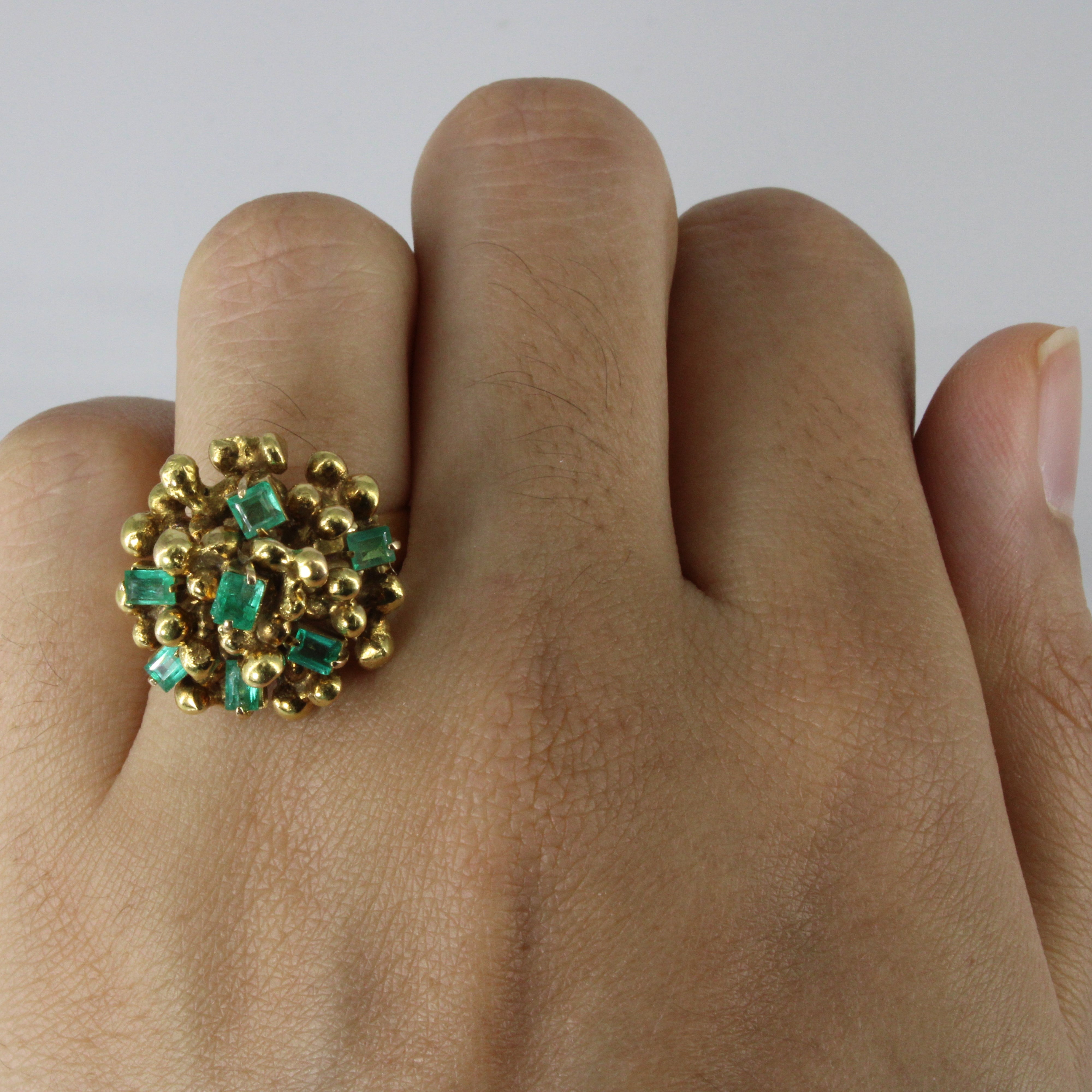 Textured Emerald Cocktail Ring | 0.68ctw | SZ 6.75 |