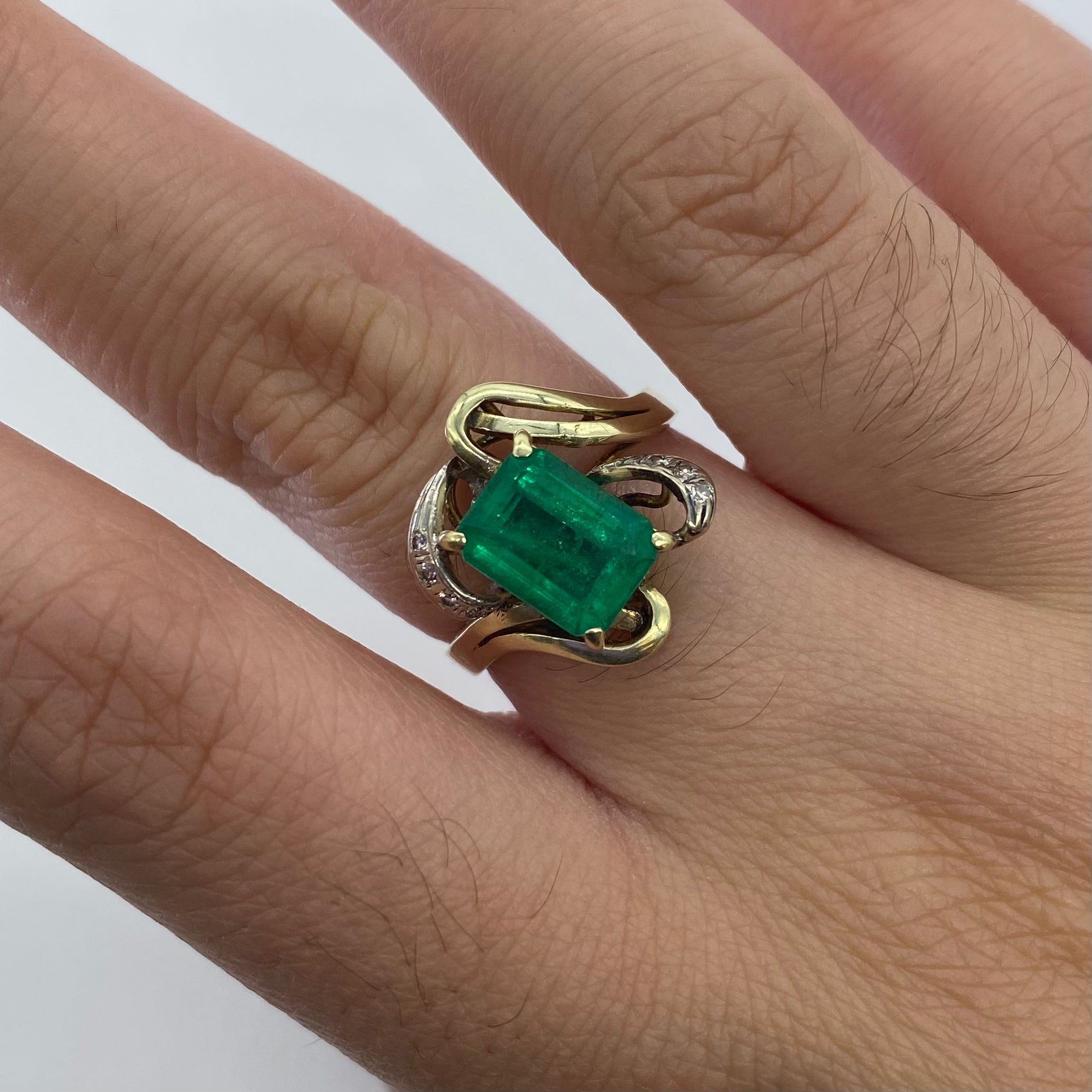 Emerald and Diamond Ring | 1.84ct, 0.06ctw | SZ 6.75 |